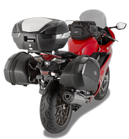 Attacco GIVI 1132FZ montato con PLXR1132 su Honda VFR 800 F (14)