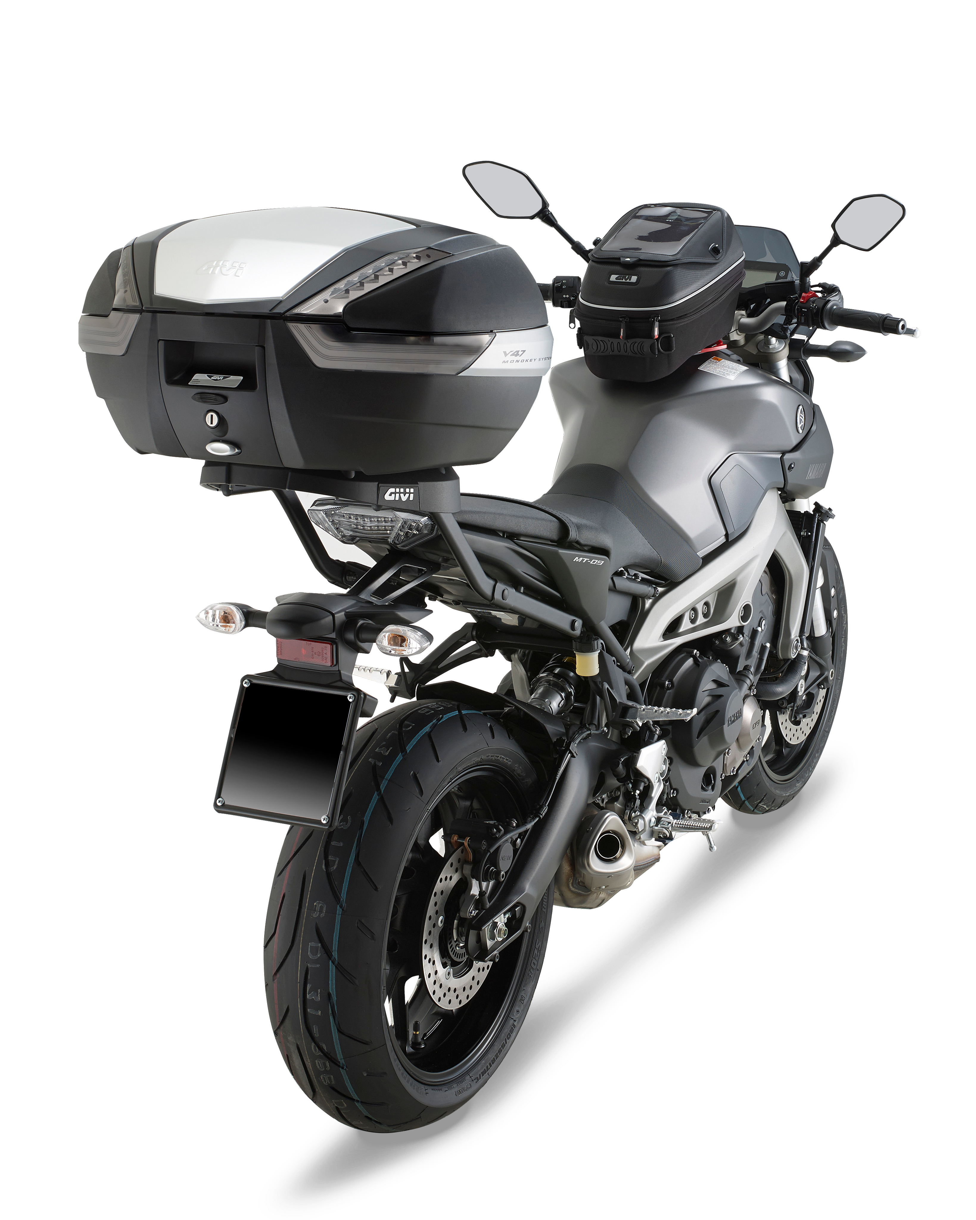 Attacco GIVI 2115FZ montata su Yamaha MT-09 (13)