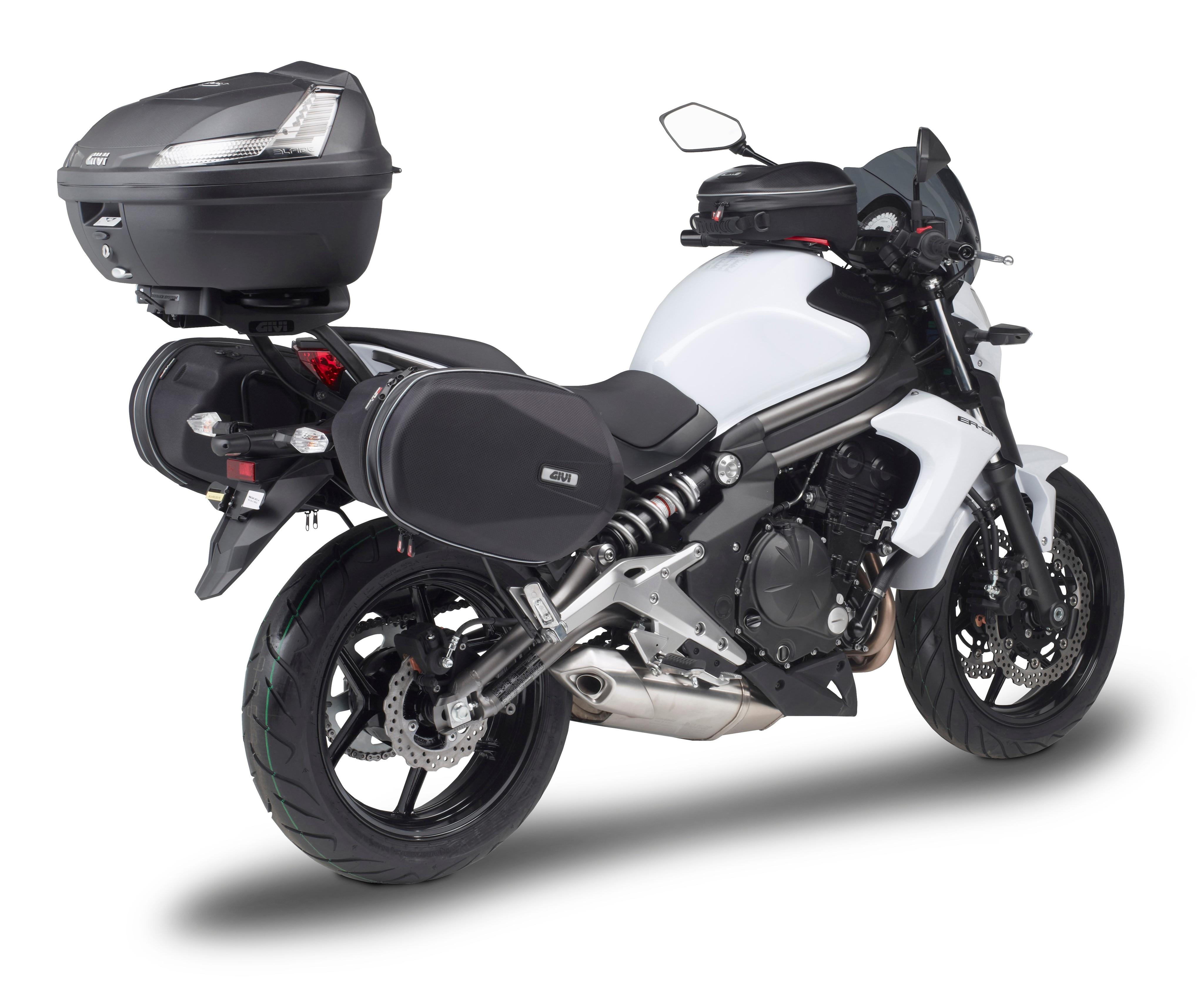 Attacco GIVI 4104FZ montato con TE4104 su Kawasaki ER 6f 650 (12)
