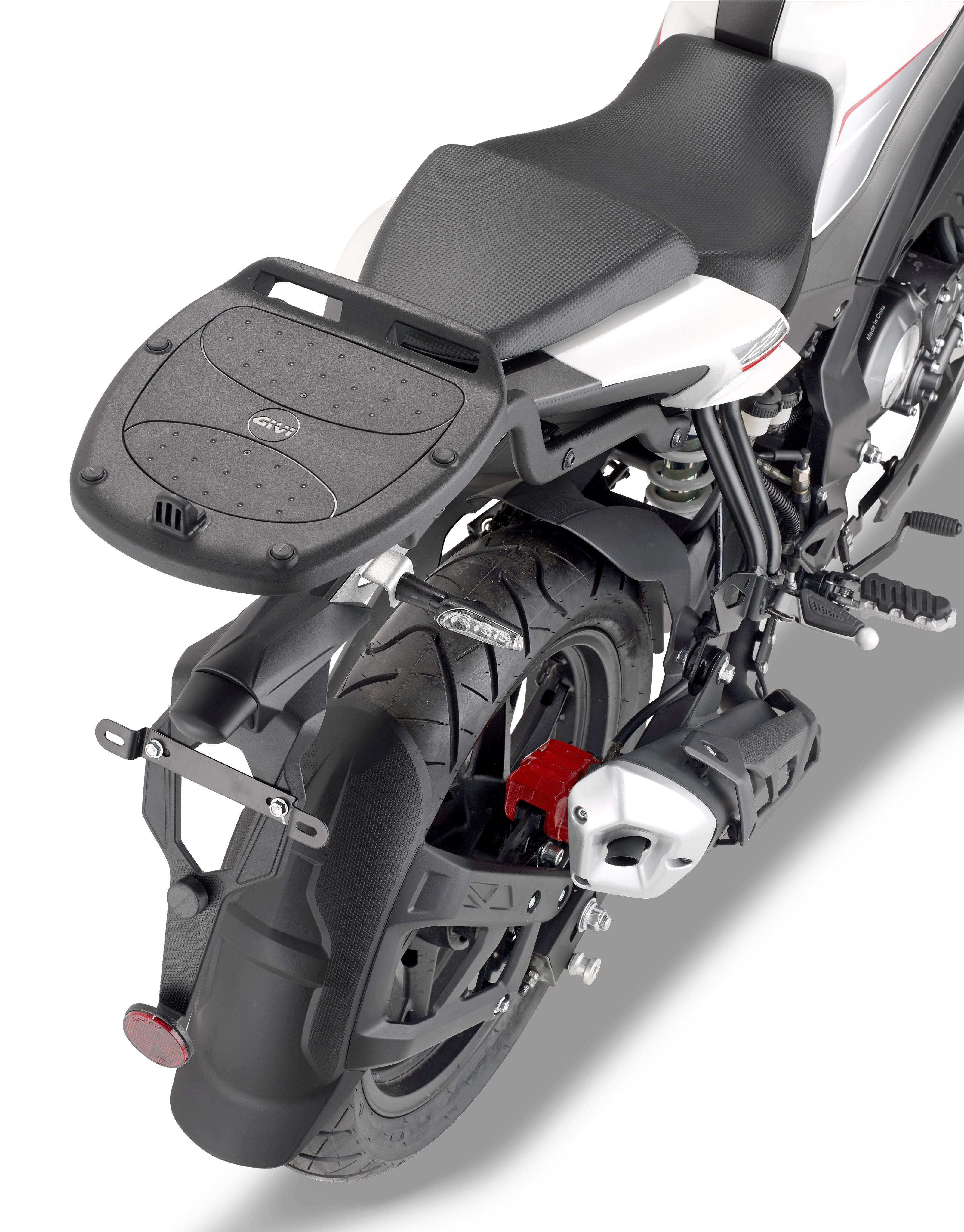 Attacco GIVI 9103FZ montata su Keeway RKF 125 (18)