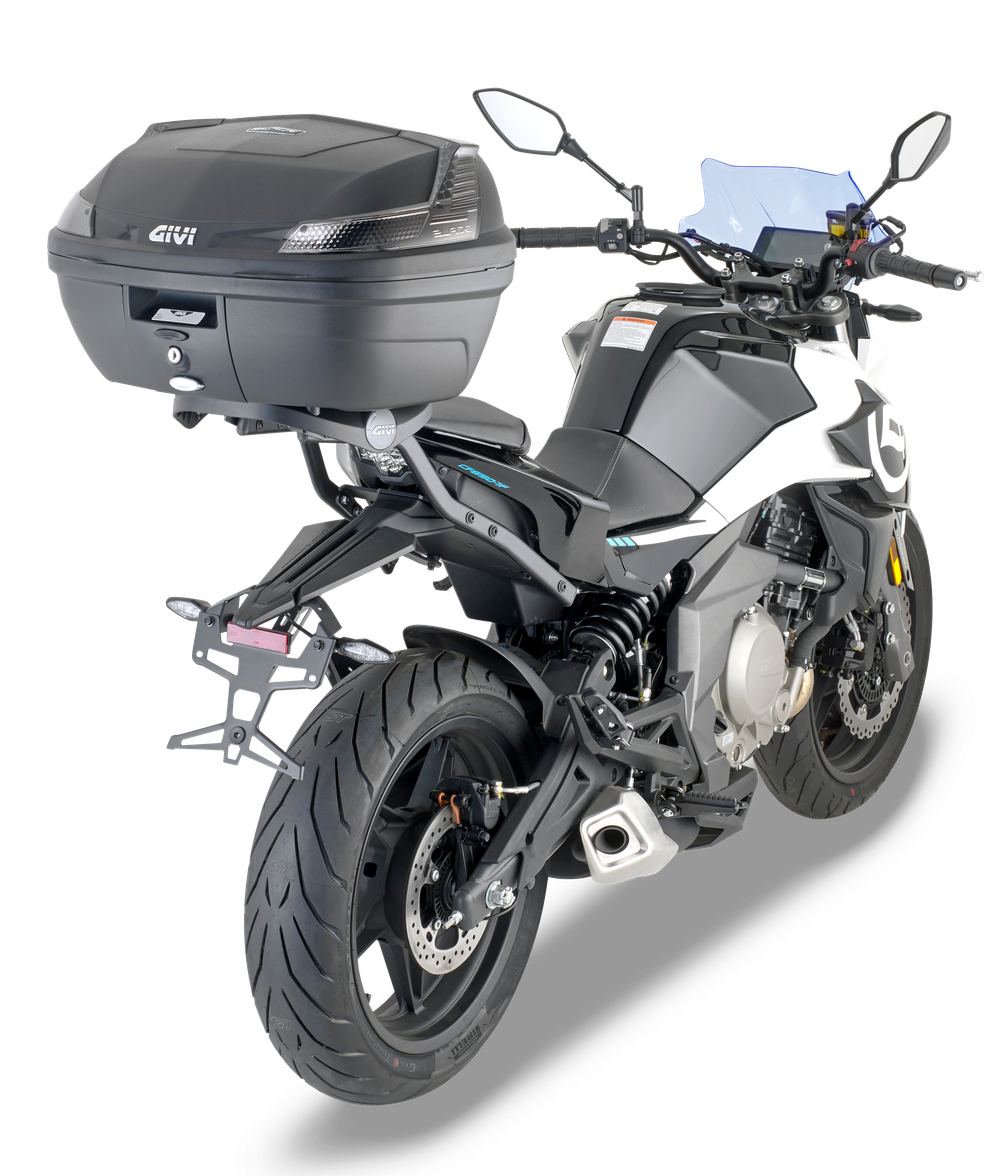 Attacco GIVI 9223FZ montato con B47NT su CF Moto 650 NK (21)