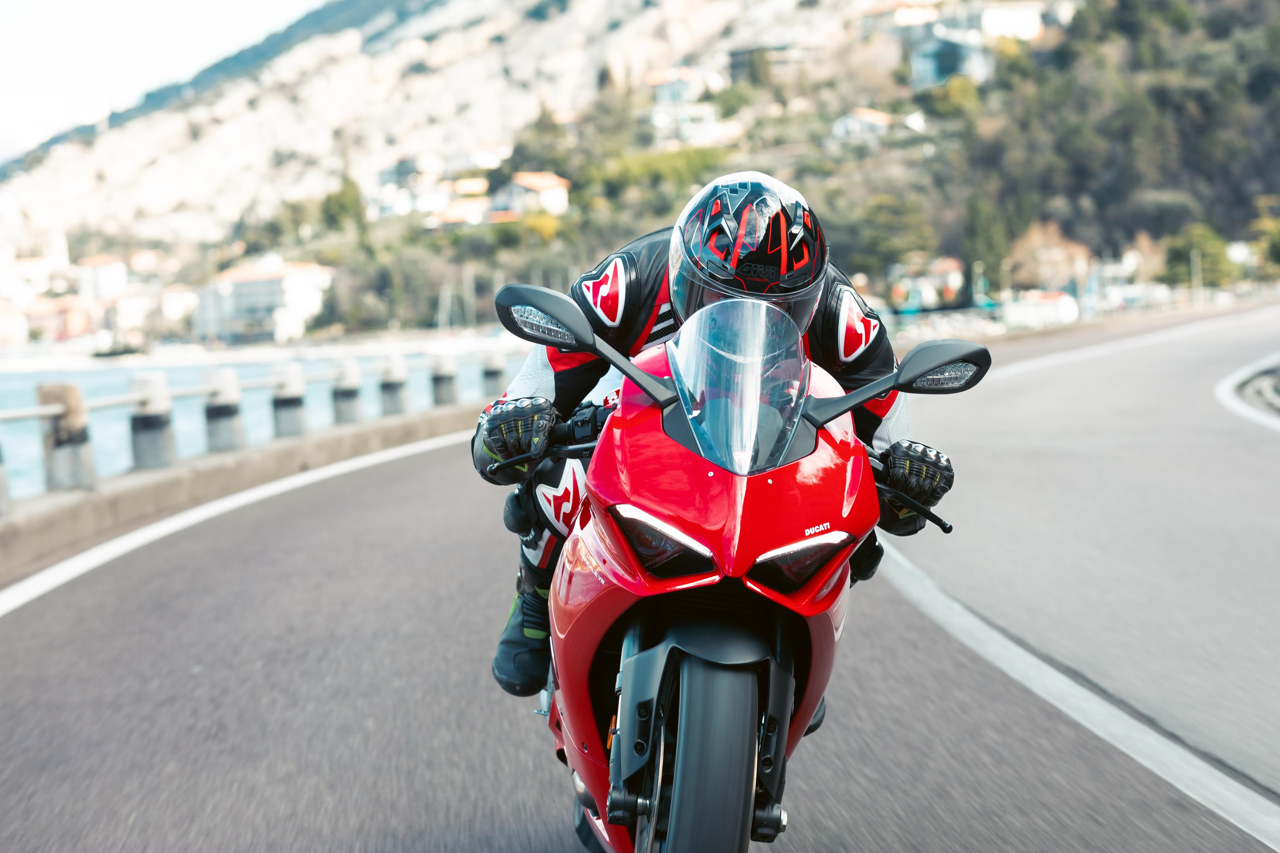 Ducati Panigale V2 955 (21) Sport Ducati 04 equipped with H509FSABR