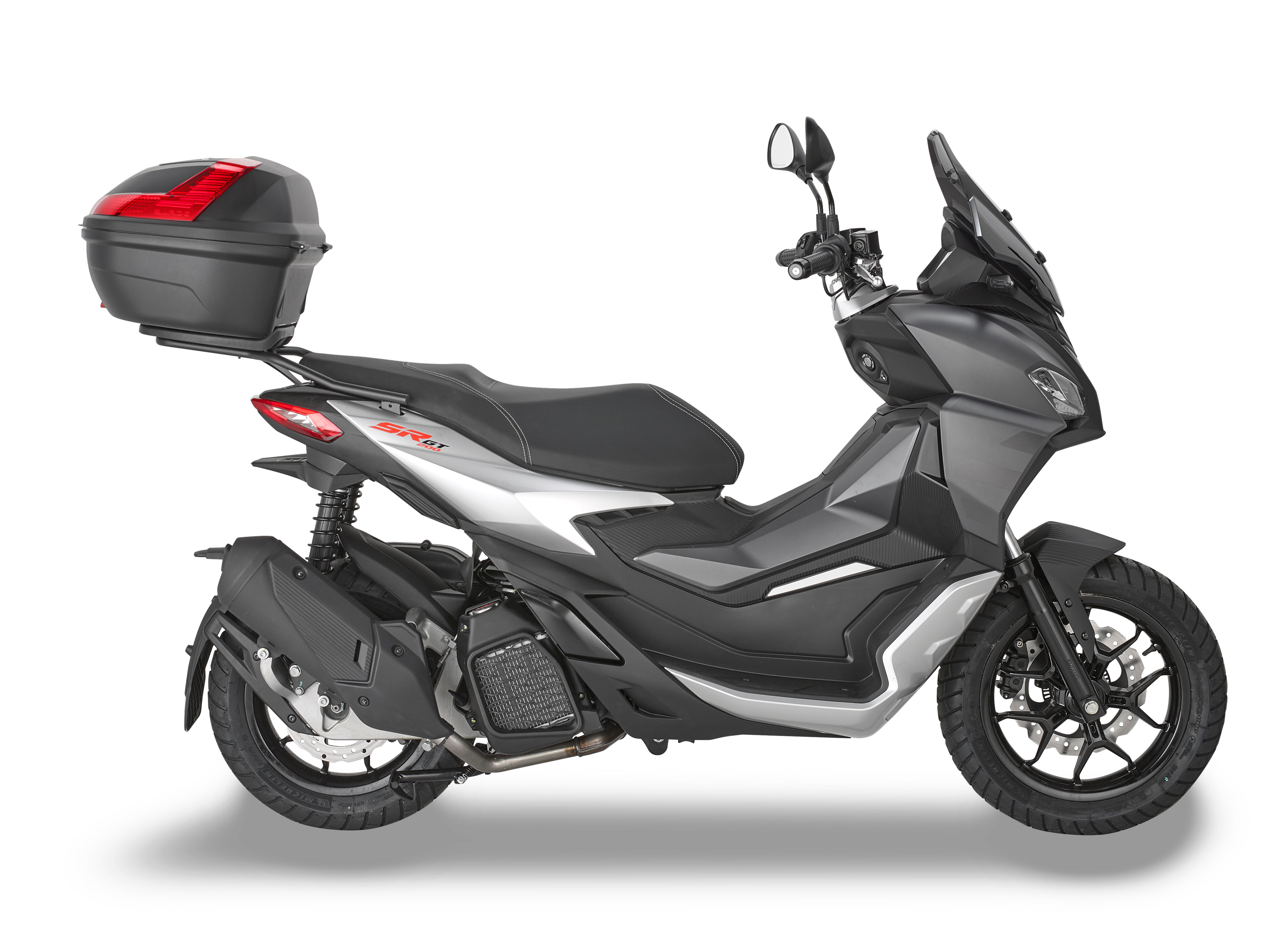 Allestimento GIVI su Aprilia SR GT 125 (22) lato
