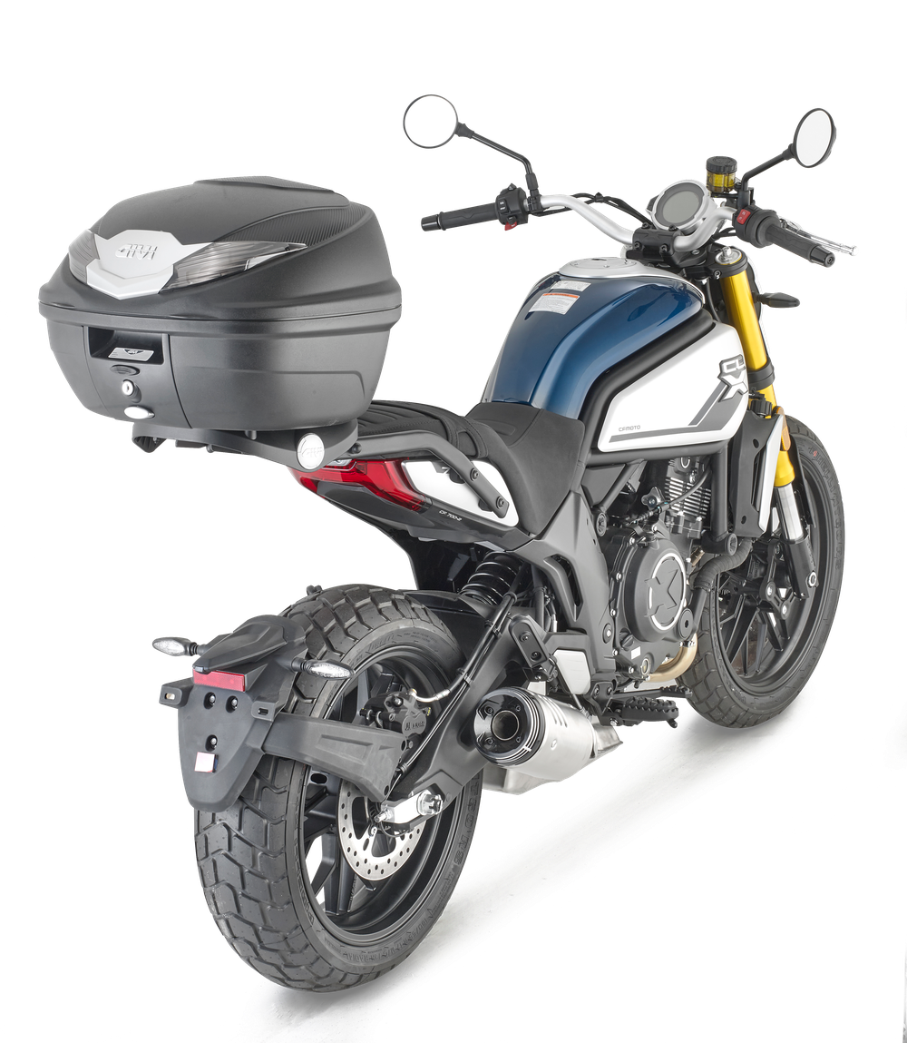 Bauletto GIVI B360NT montato con 9222FZ su CF Moto 700 CL-X (21)