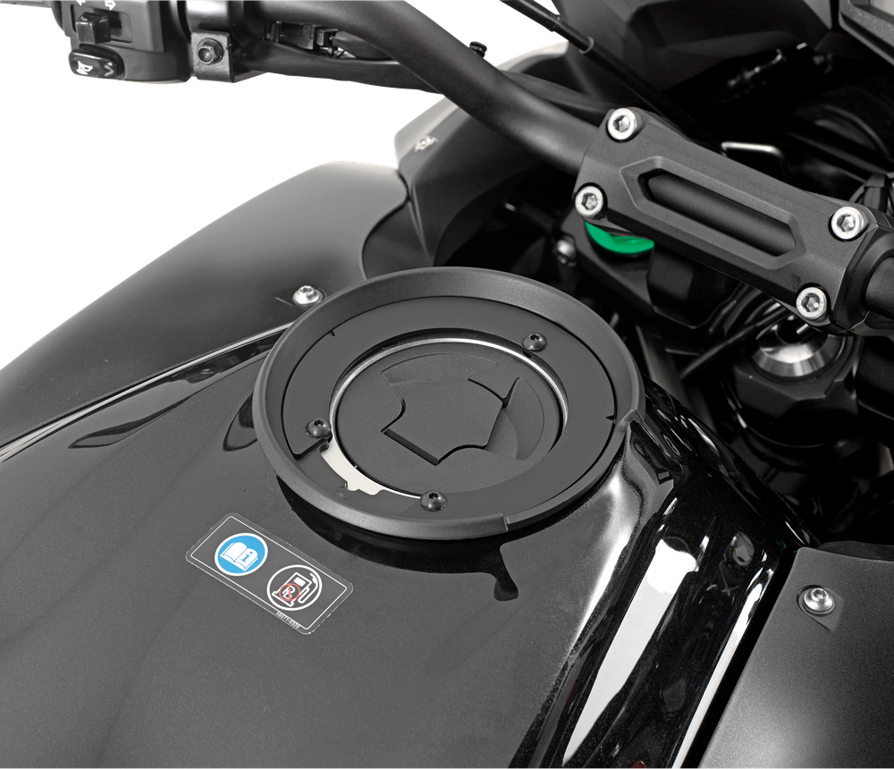 Flangia GIVI BF26 montata su Kawasaki Versys 650 (15)