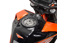 Flangia GIVI BF33 montata su KTM Duke 125 (17)