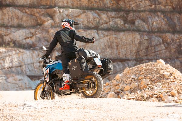 BMW F 900 GS (24) Canyon 072 equipped with GRT712C