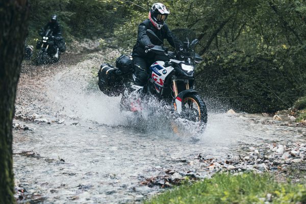 BMW F 900 GS (24) Canyon 122 equipped with GRT720B