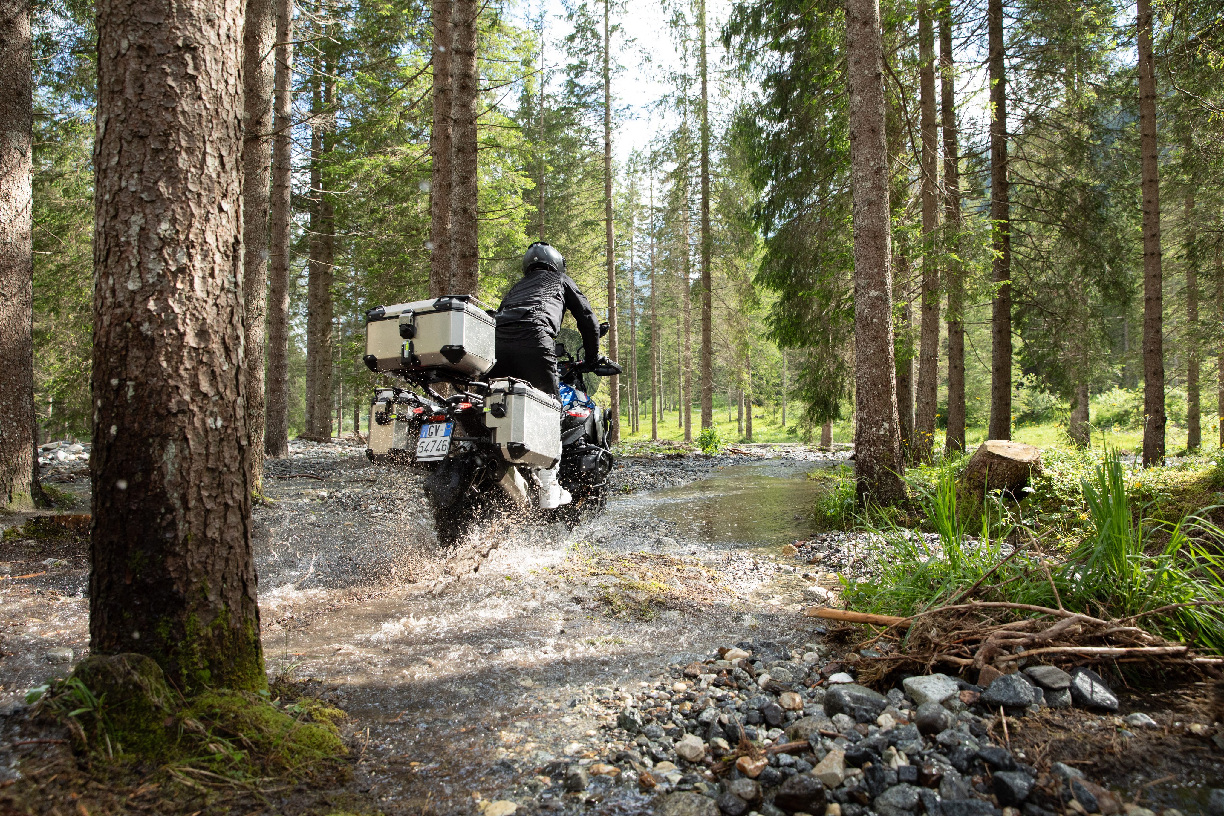 BMW R 1300 GS (24) Trekker Outback EVO 02 003 allestita con OBKEV58A