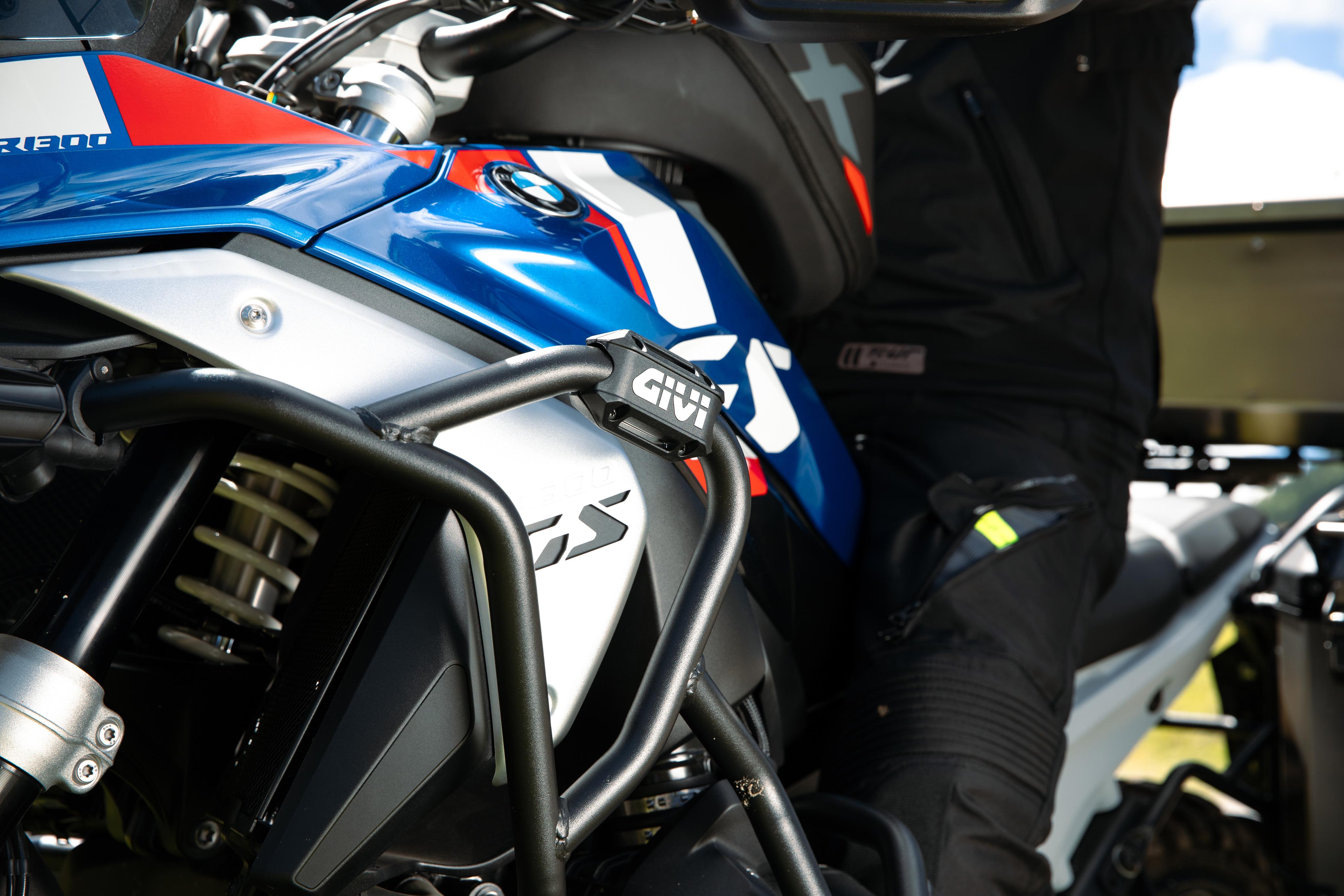 BMW R 1300 GS (24) Trekker Outback EVO 02 018 equipped with TNH5143