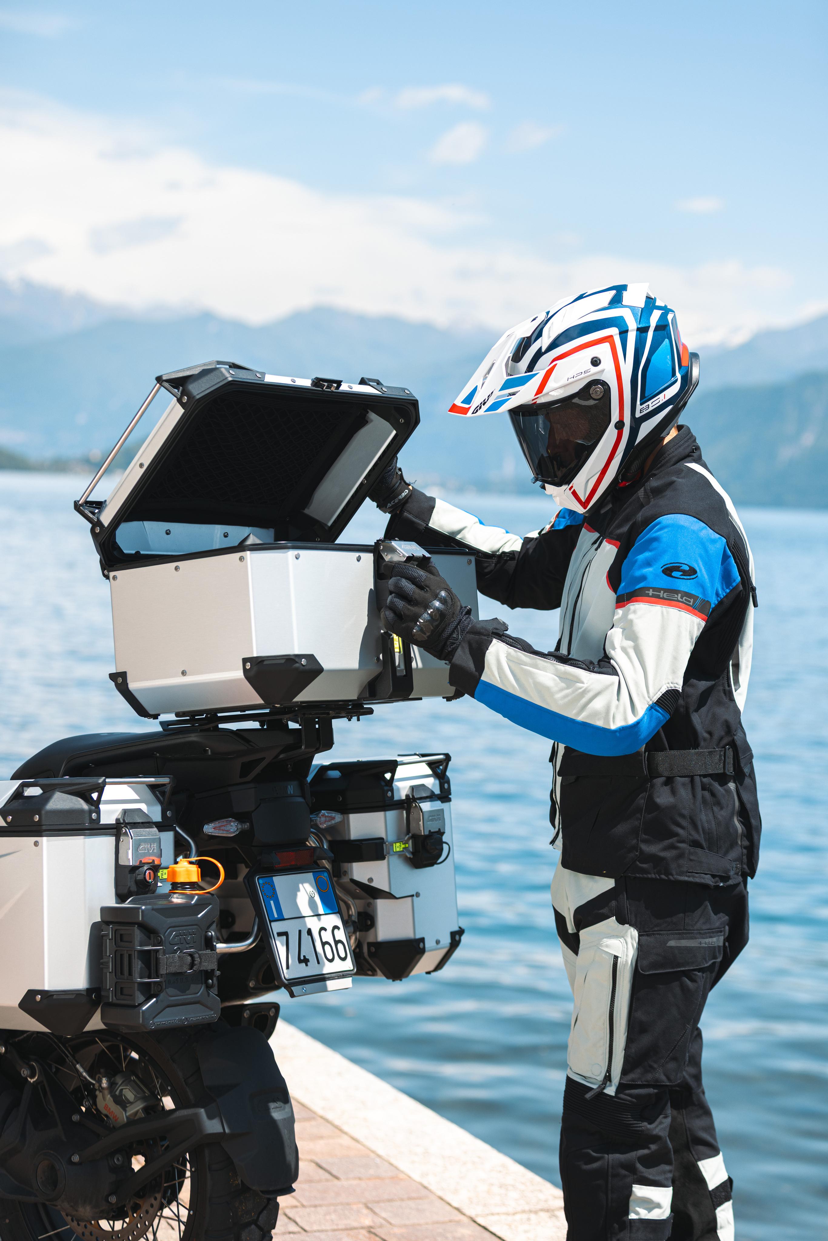 BMW R 1300 GS Adventure (25) Outback Anodised 30 allestita con H801FAXLR