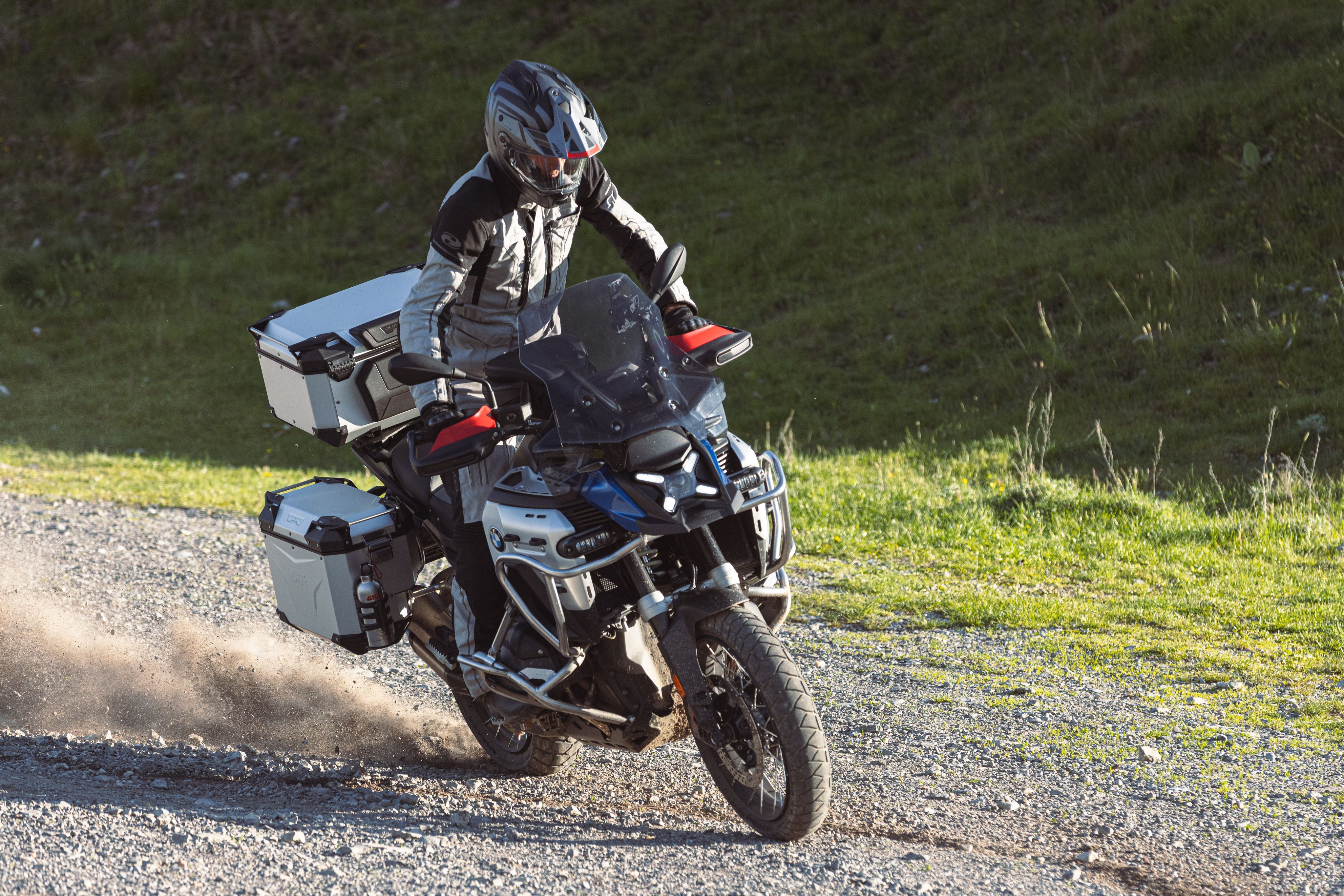 BMW R 1300 GS Adventure (25) Outback Anodised 57 allestita con H801FAXBR