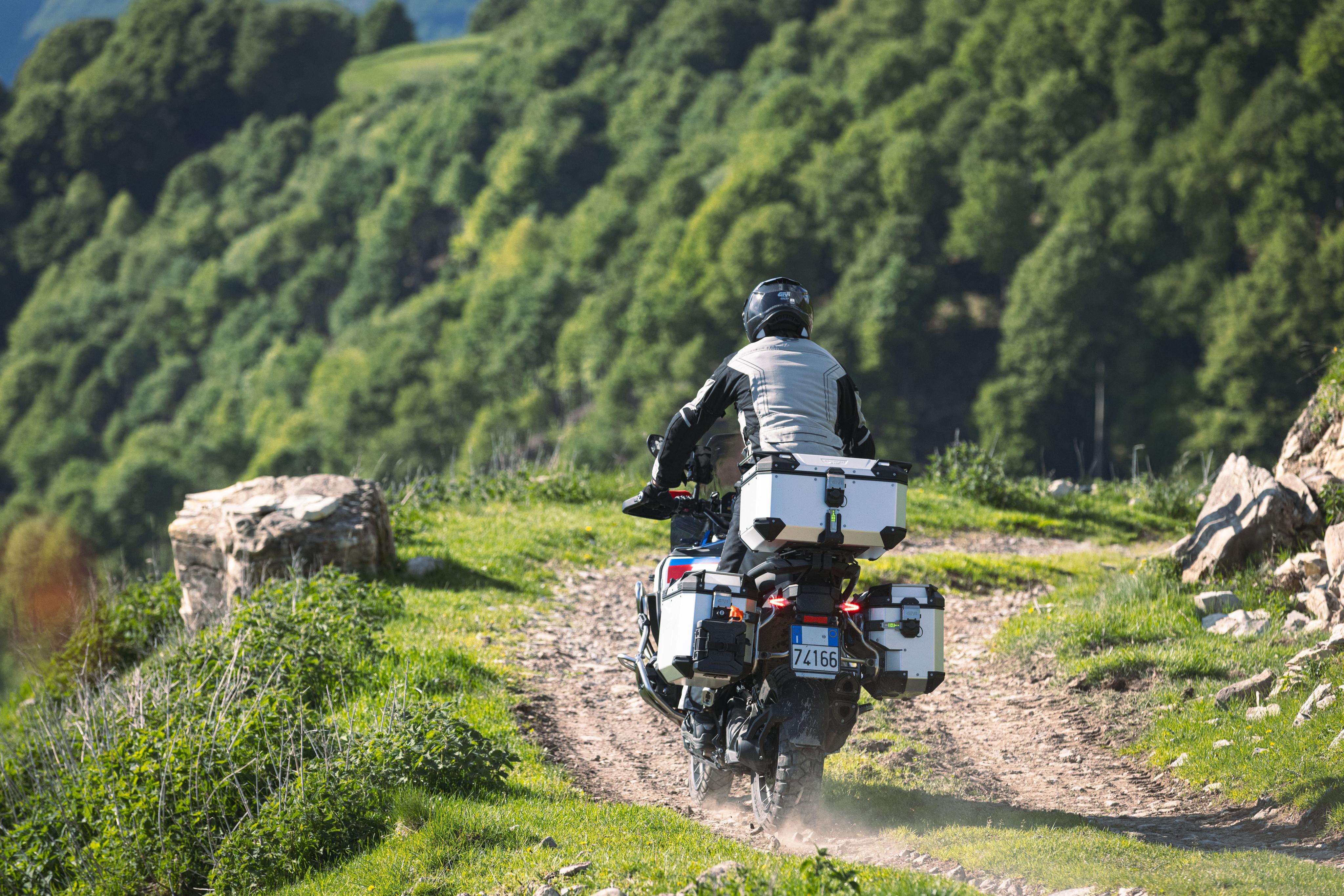 BMW R 1300 GS Adventure (25) Outback Anodised 67 allestita con OBKEV58AA