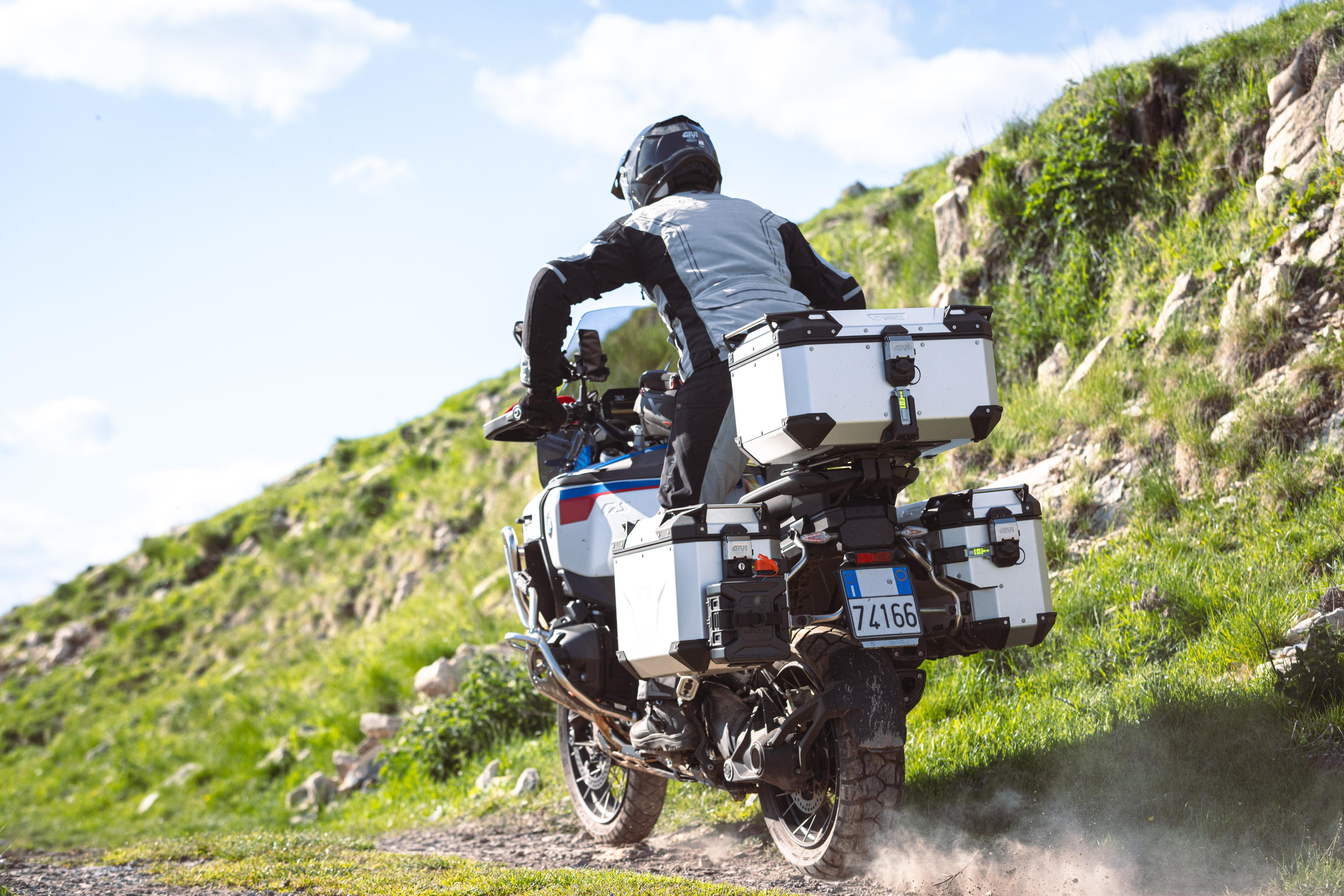 BMW R 1300 GS Adventure (25) Outback Anodised 78 allestita con OBKEV58AA
