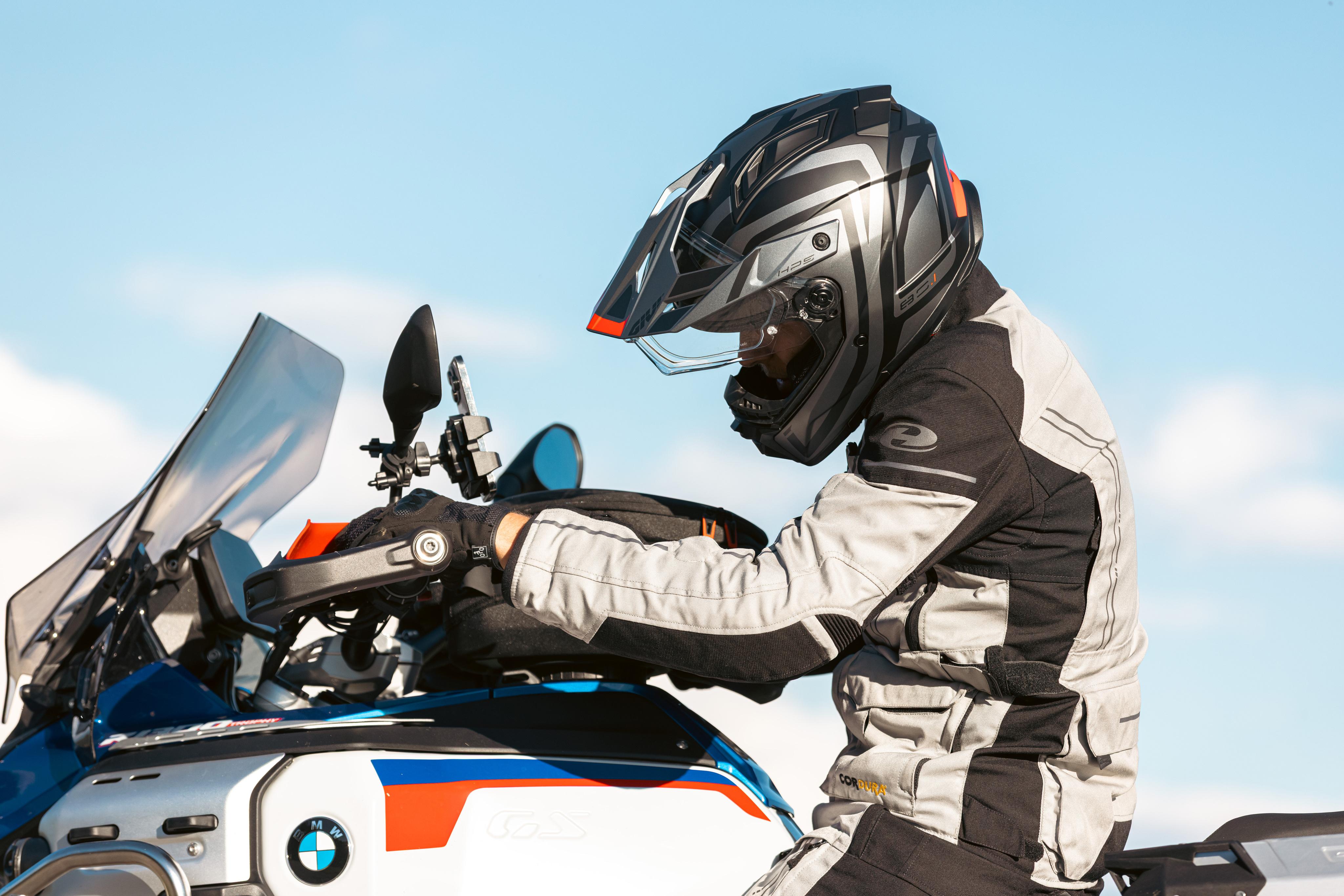 BMW R 1300 GS Adventure (25) Outback Anodised 83 allestita con H801FAXBR