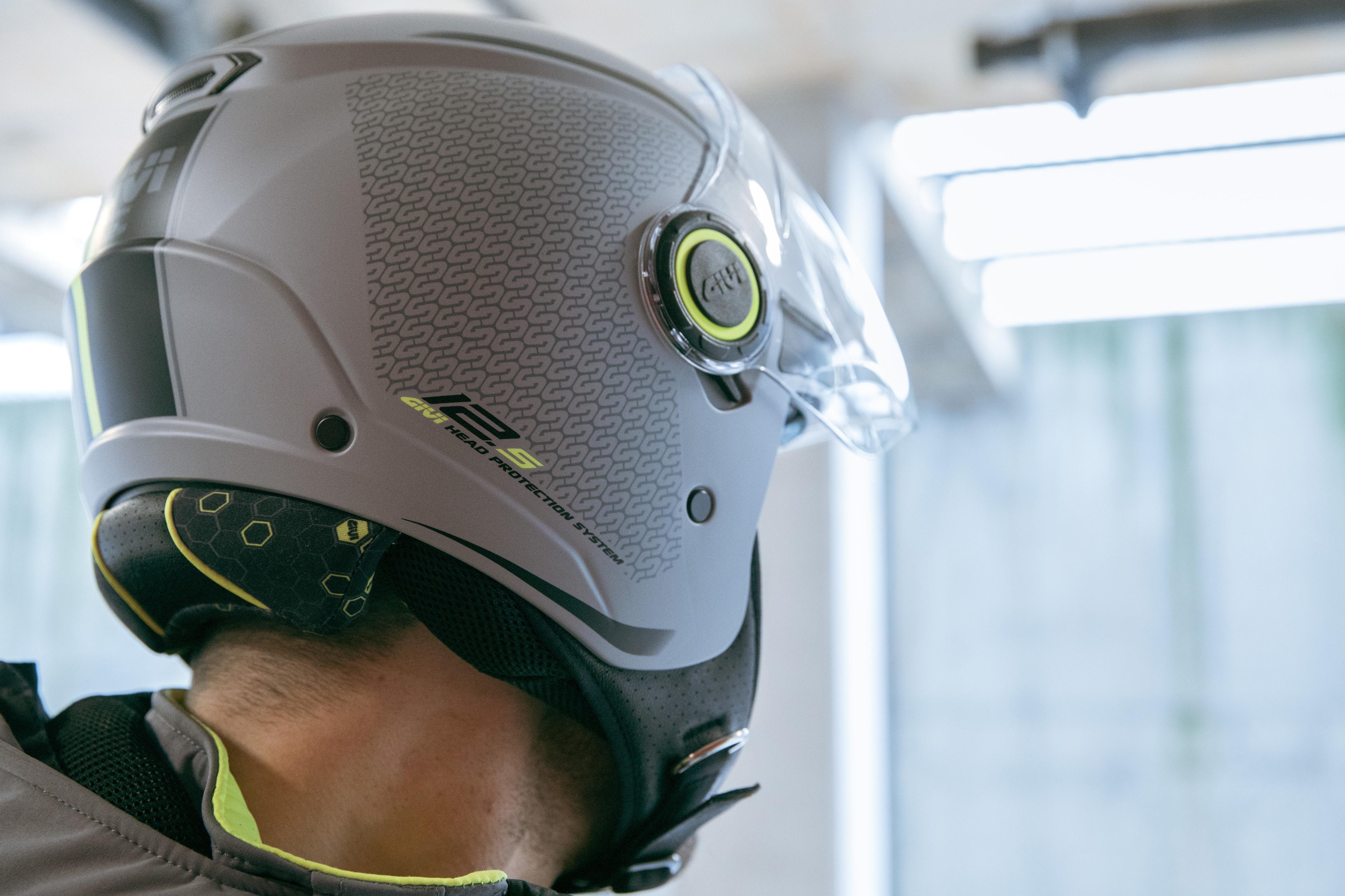 AMB 2025 12 helmets equipped with H125FTHGY
