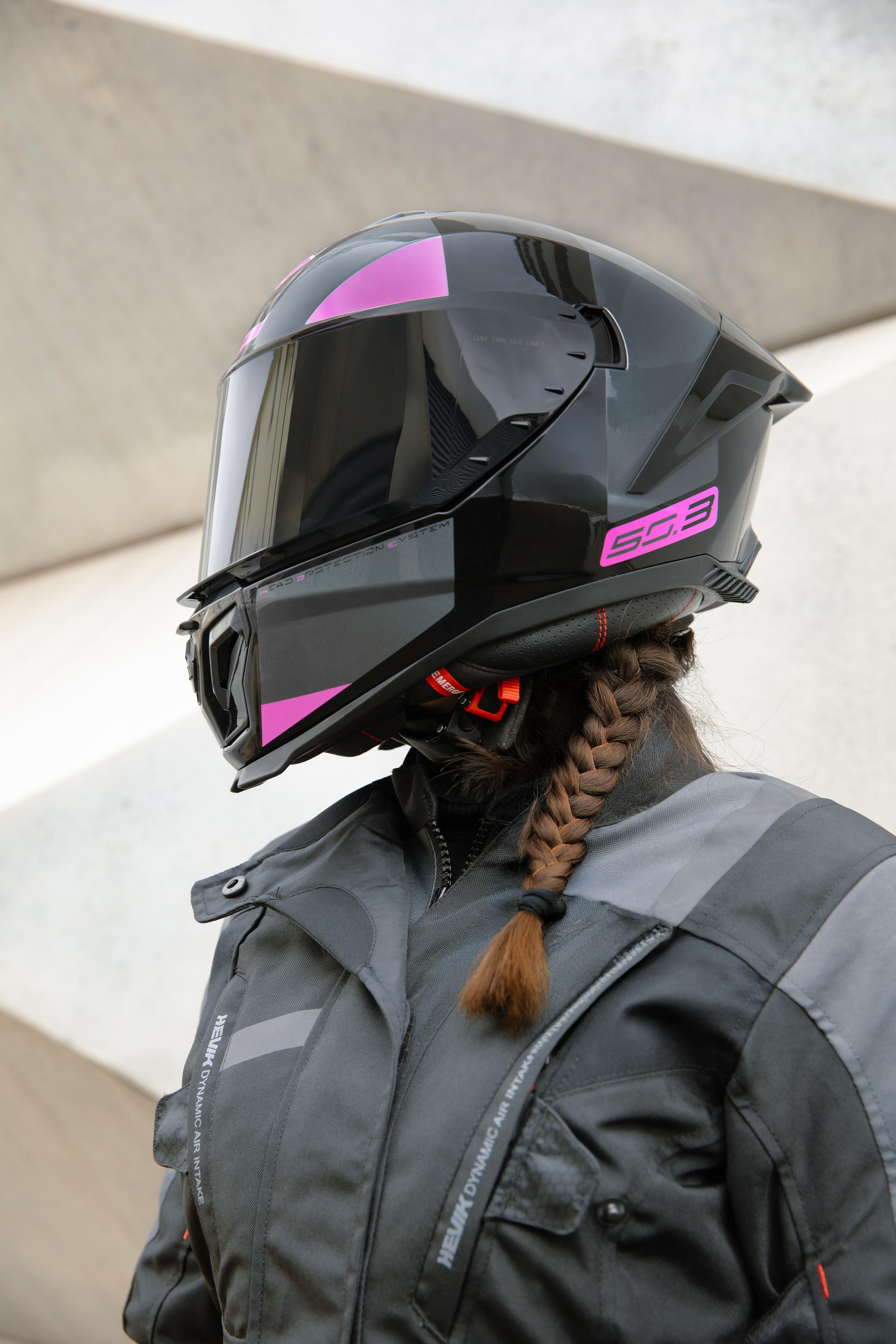 AMB 2025 18 helmets equipped with H503FVNBP