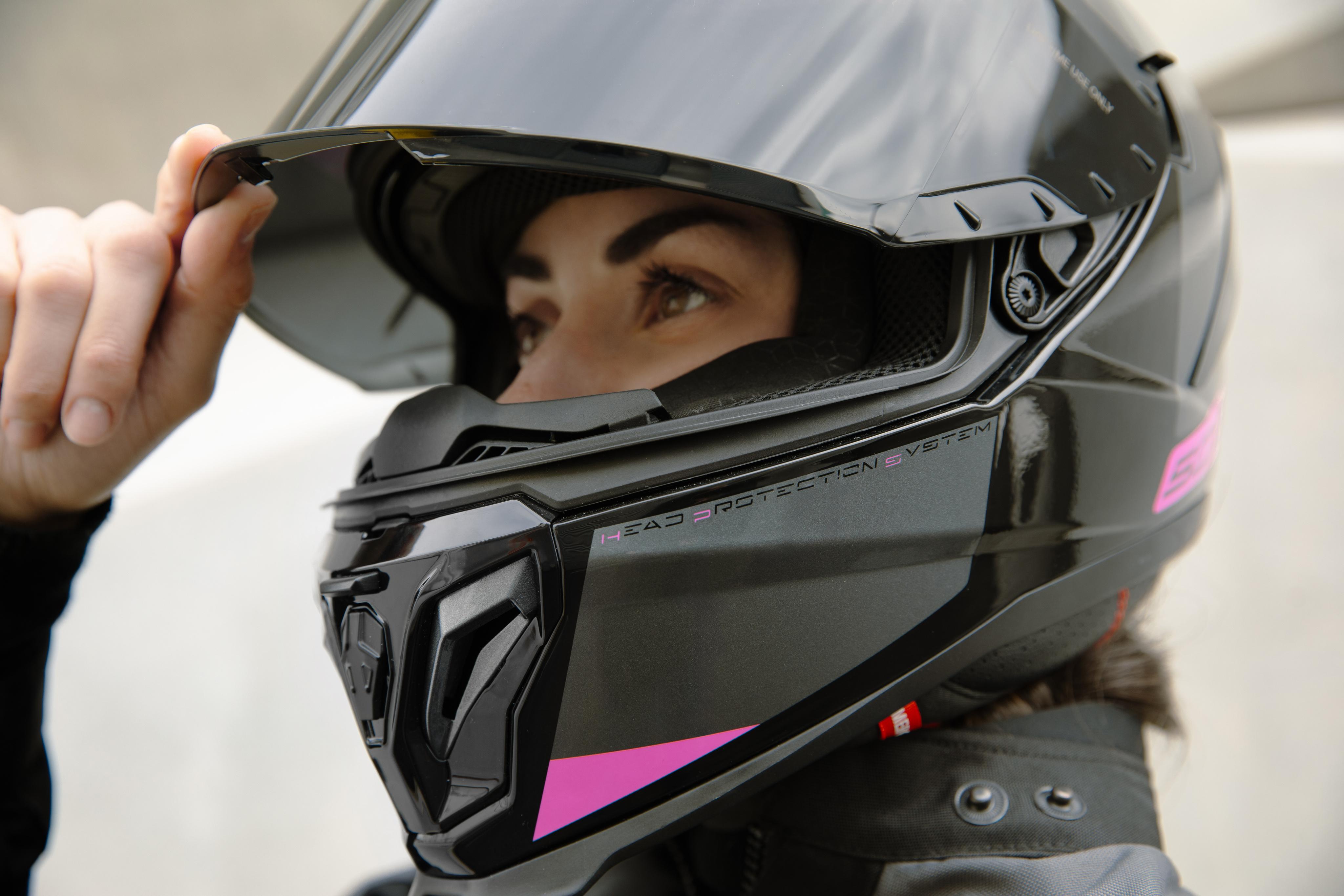 AMB 2025 21 helmets equipped with H503FVNBP