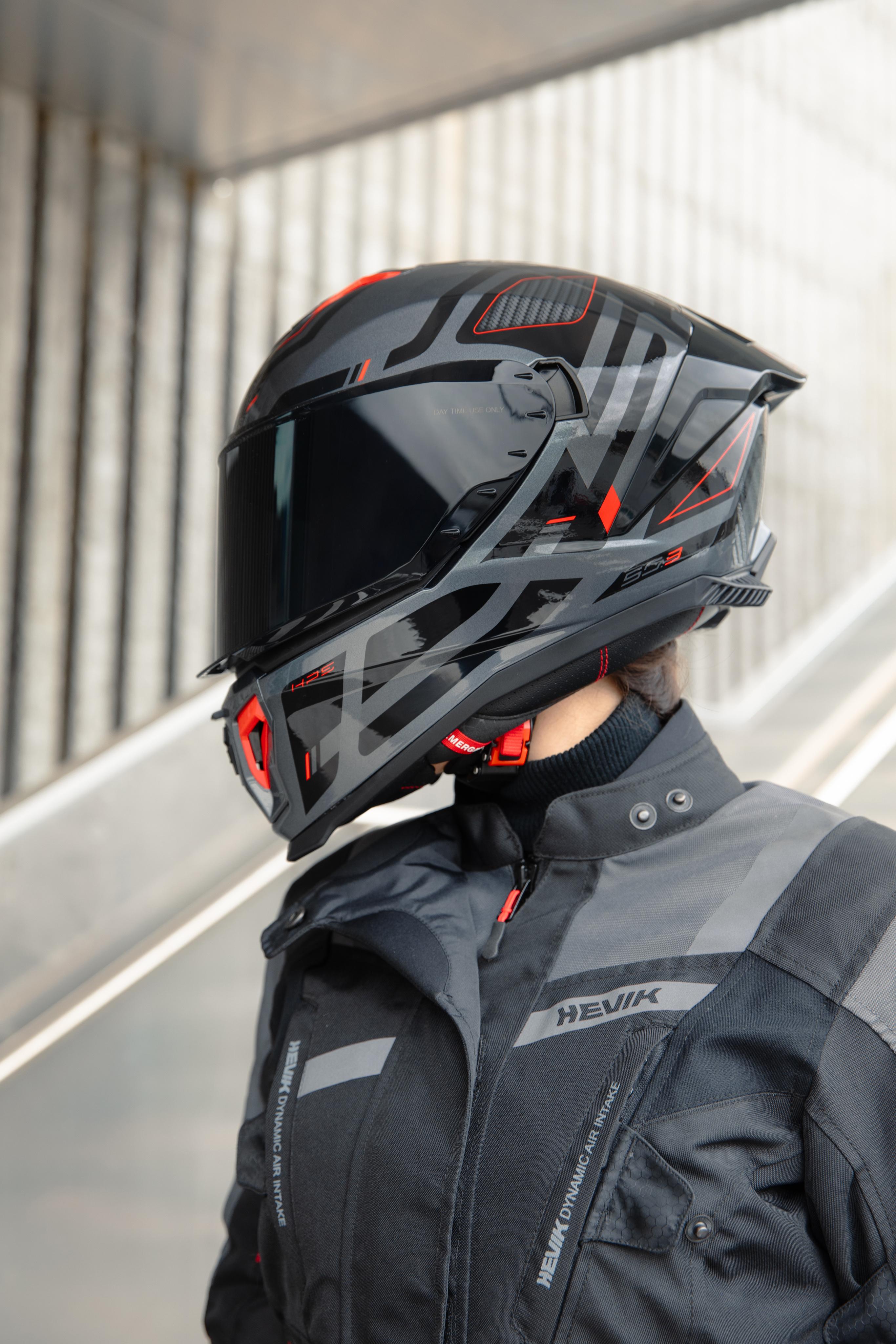 AMB 2025 35 helmets equipped with H503FQSTR