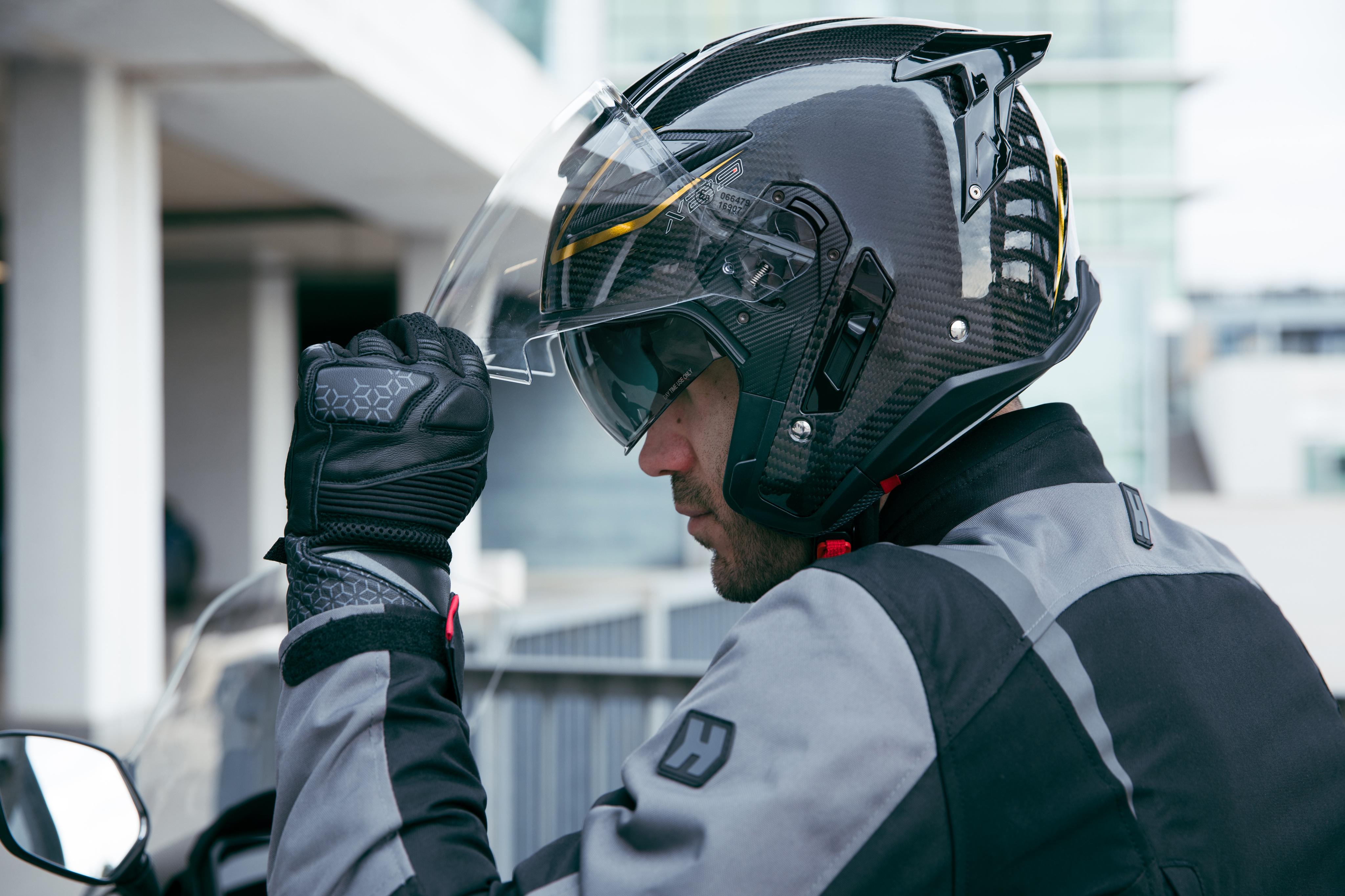 AMB 2025 43 helmets equipped with HX29DCRBN