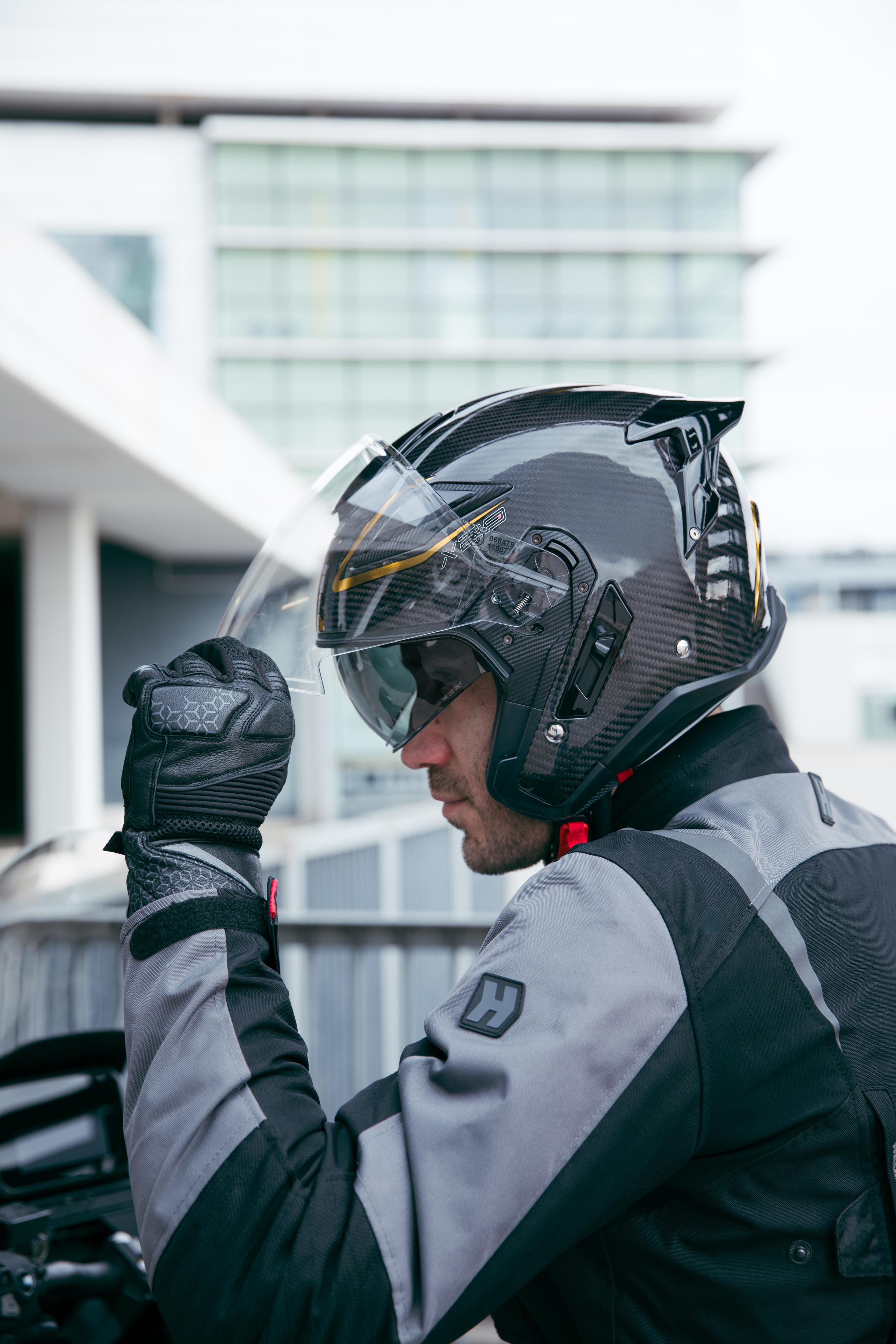 AMB 2025 44 helmets equipped with HX29DCRBN