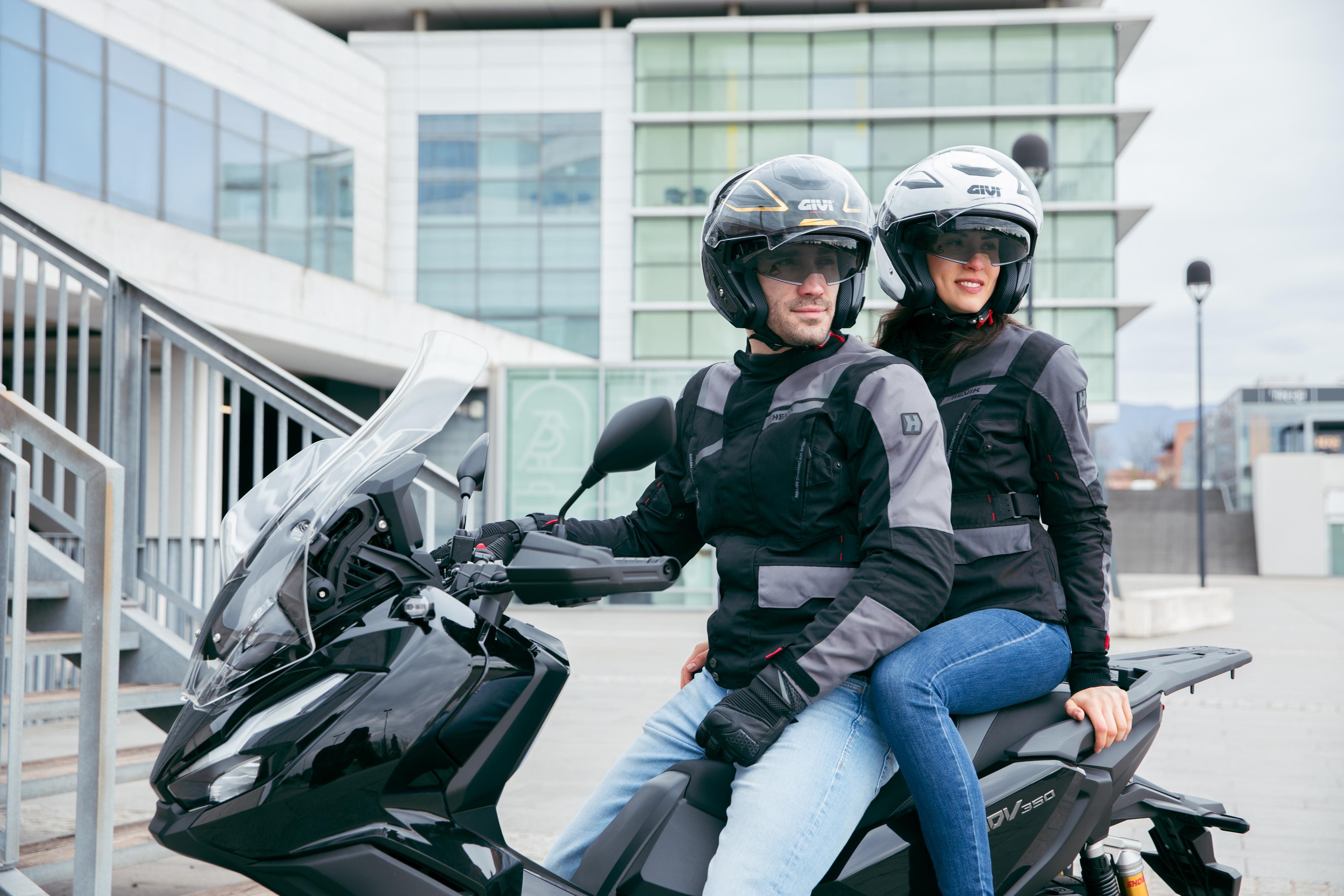 AMB 2025 45 helmets equipped with HX29DCRBN