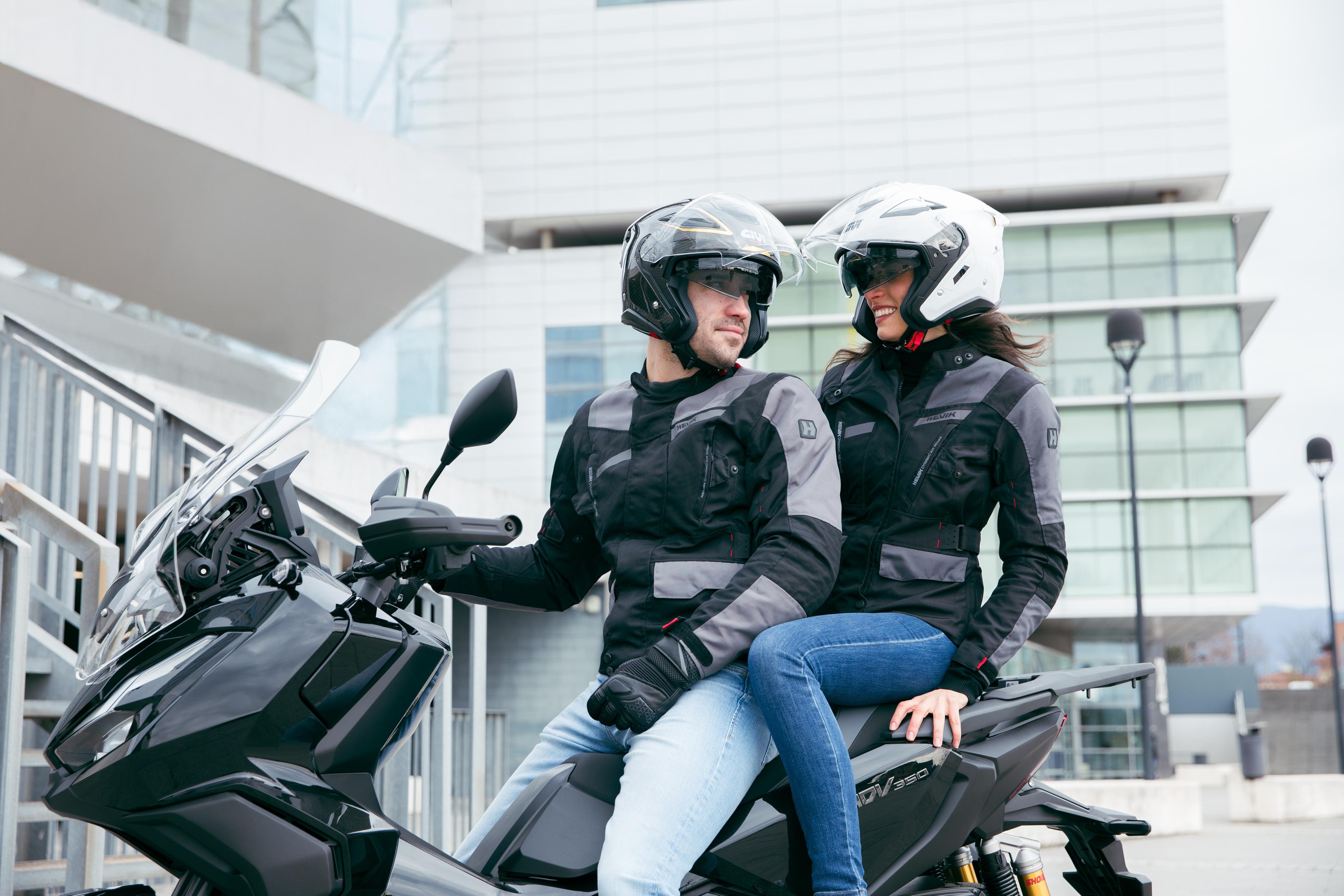 AMB 2025 46 helmets equipped with HX29BB910