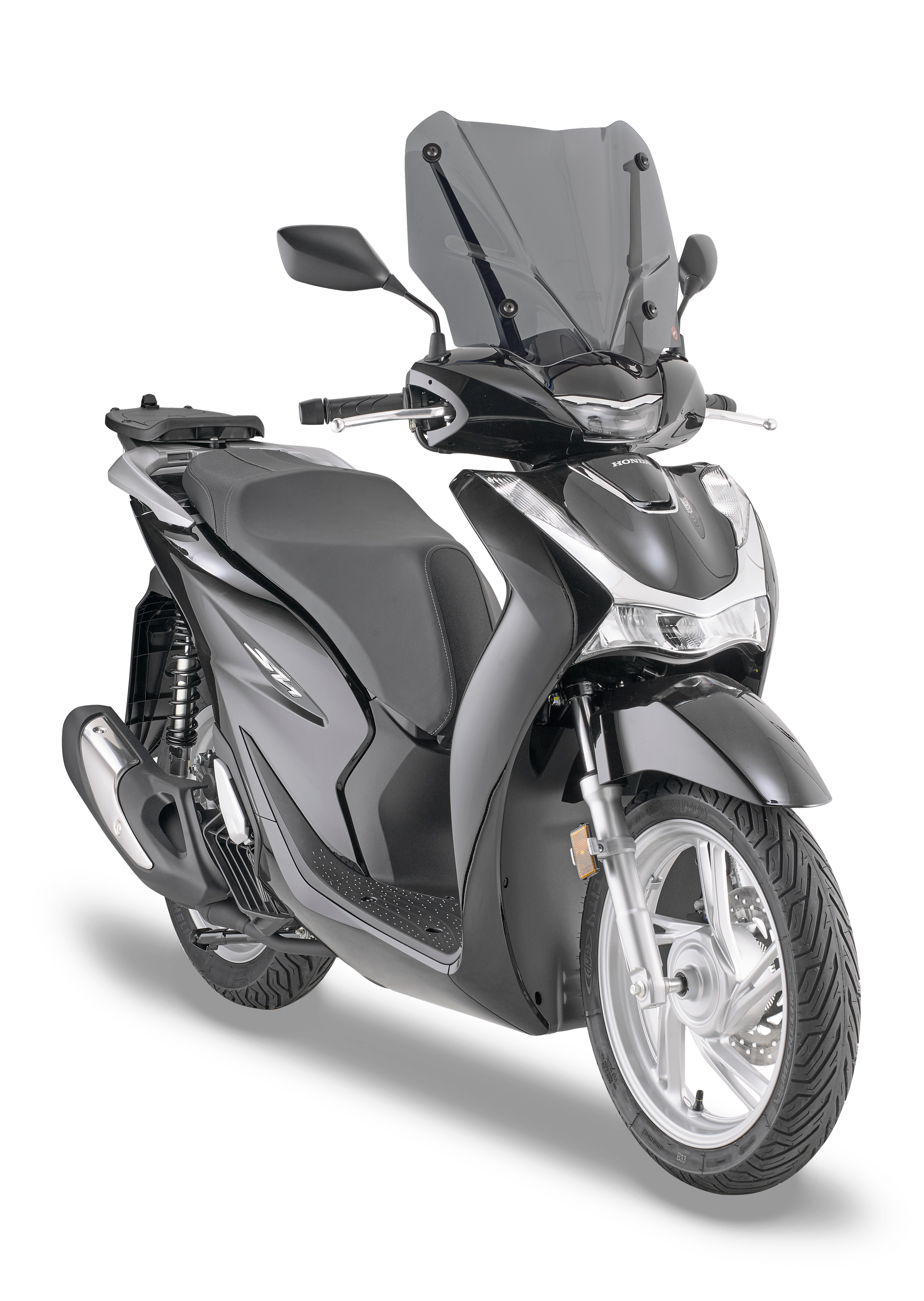 D1181S screen GIVI mounted on Honda SH 150 (20)