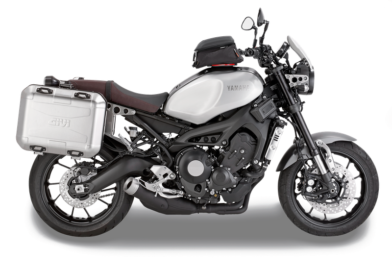 DLM30 topcase GIVI mounted on Yamaha XSR900 (16)
