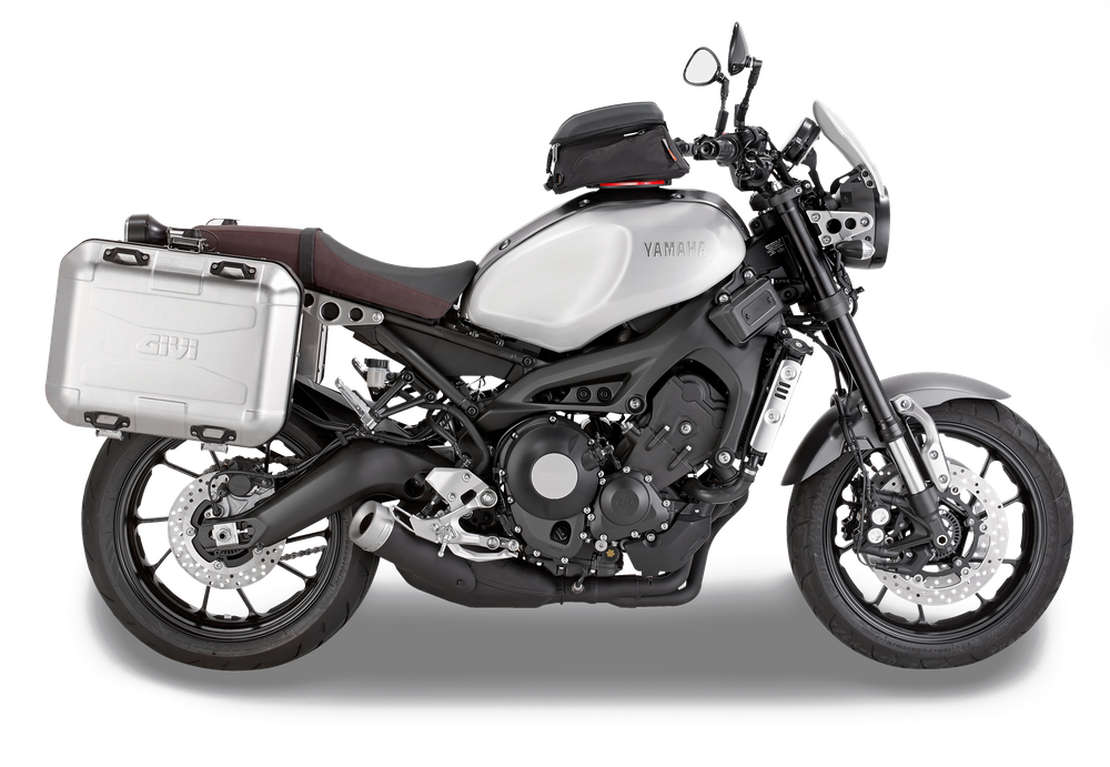 Bauletto GIVI DLM30 montata su Yamaha XSR900 (16)