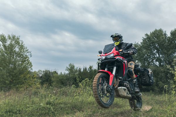 Honda CRF1100L Africa Twin (20) Canyon 012 equipped with GRT709B