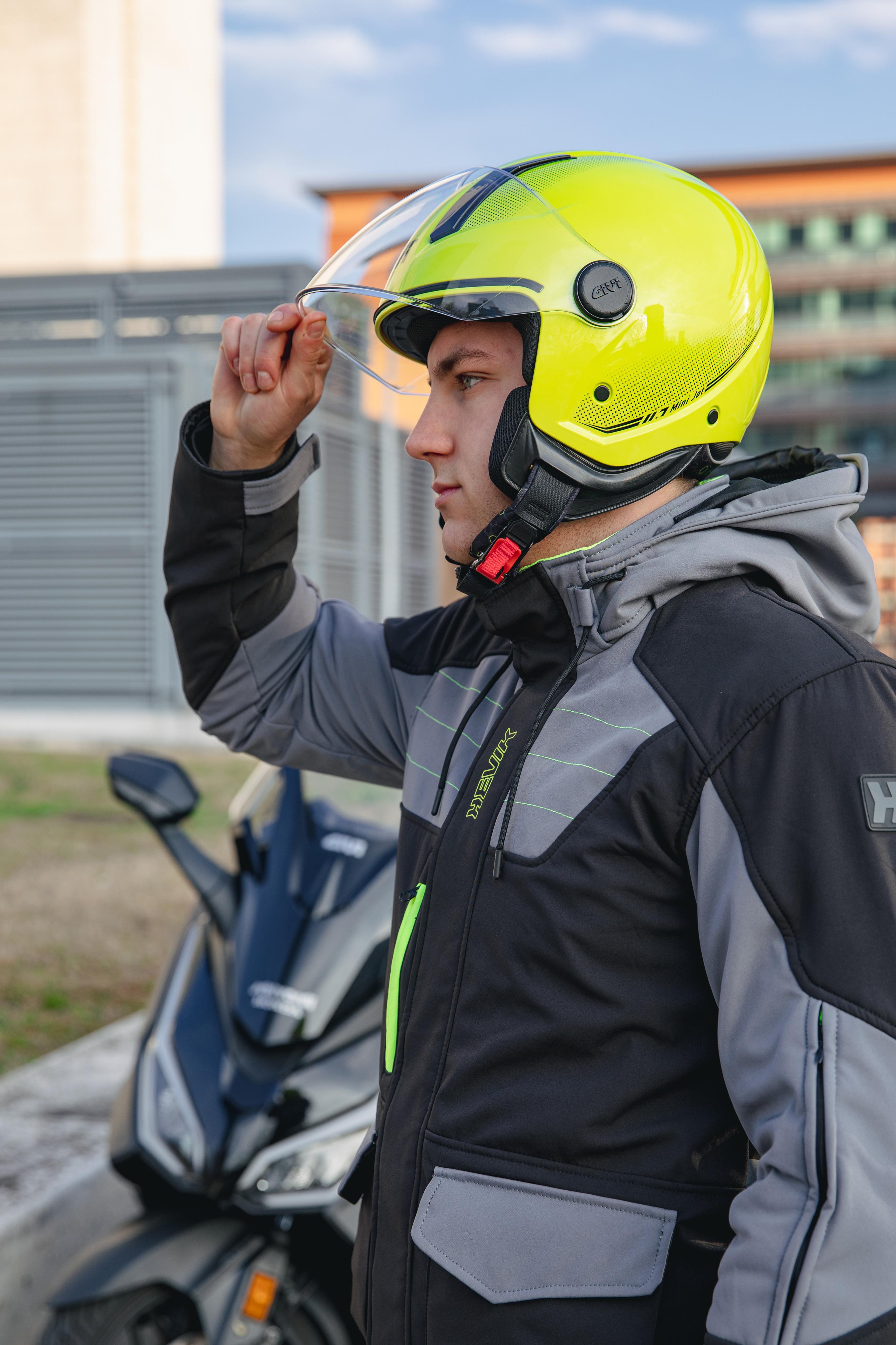 HONDA FORZA 350 (23) Urban 052 allestita con casco H117BG127