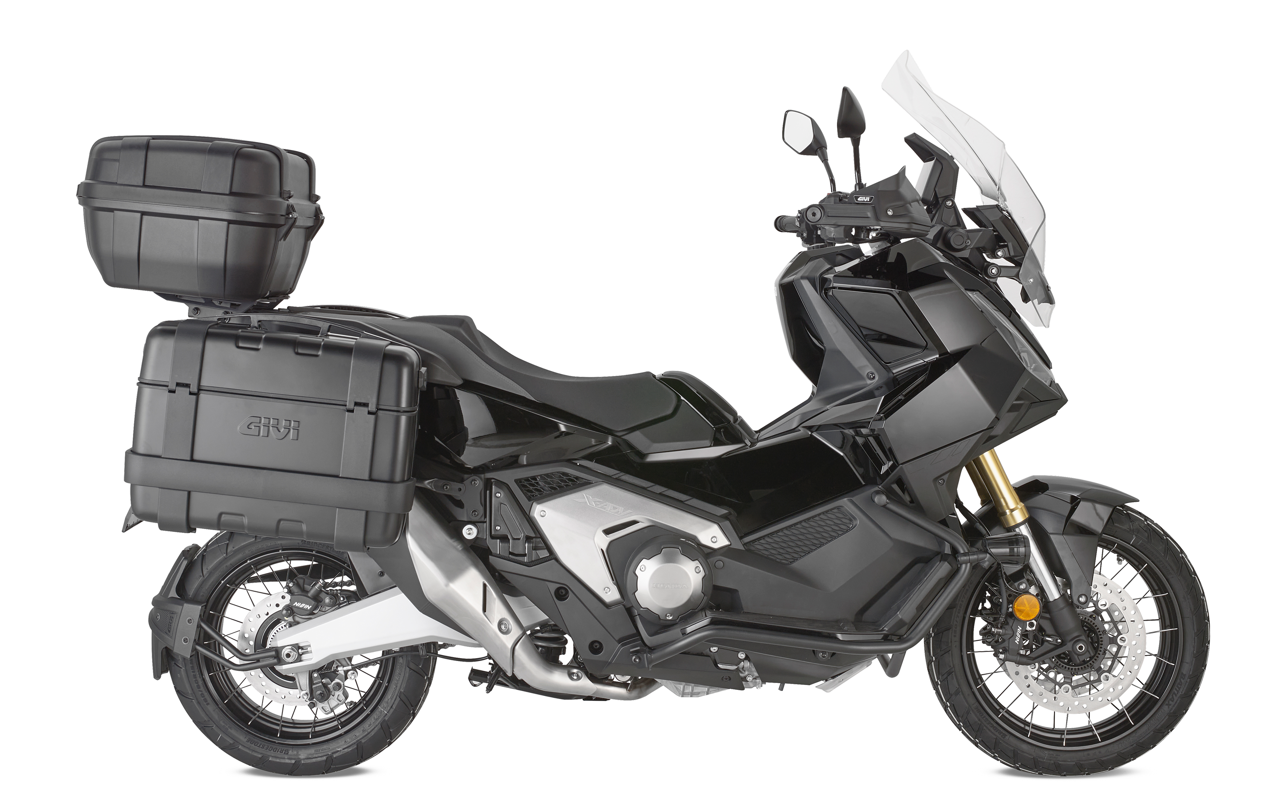 Honda X-ADV 750 (25) allestita con GIVI TRK