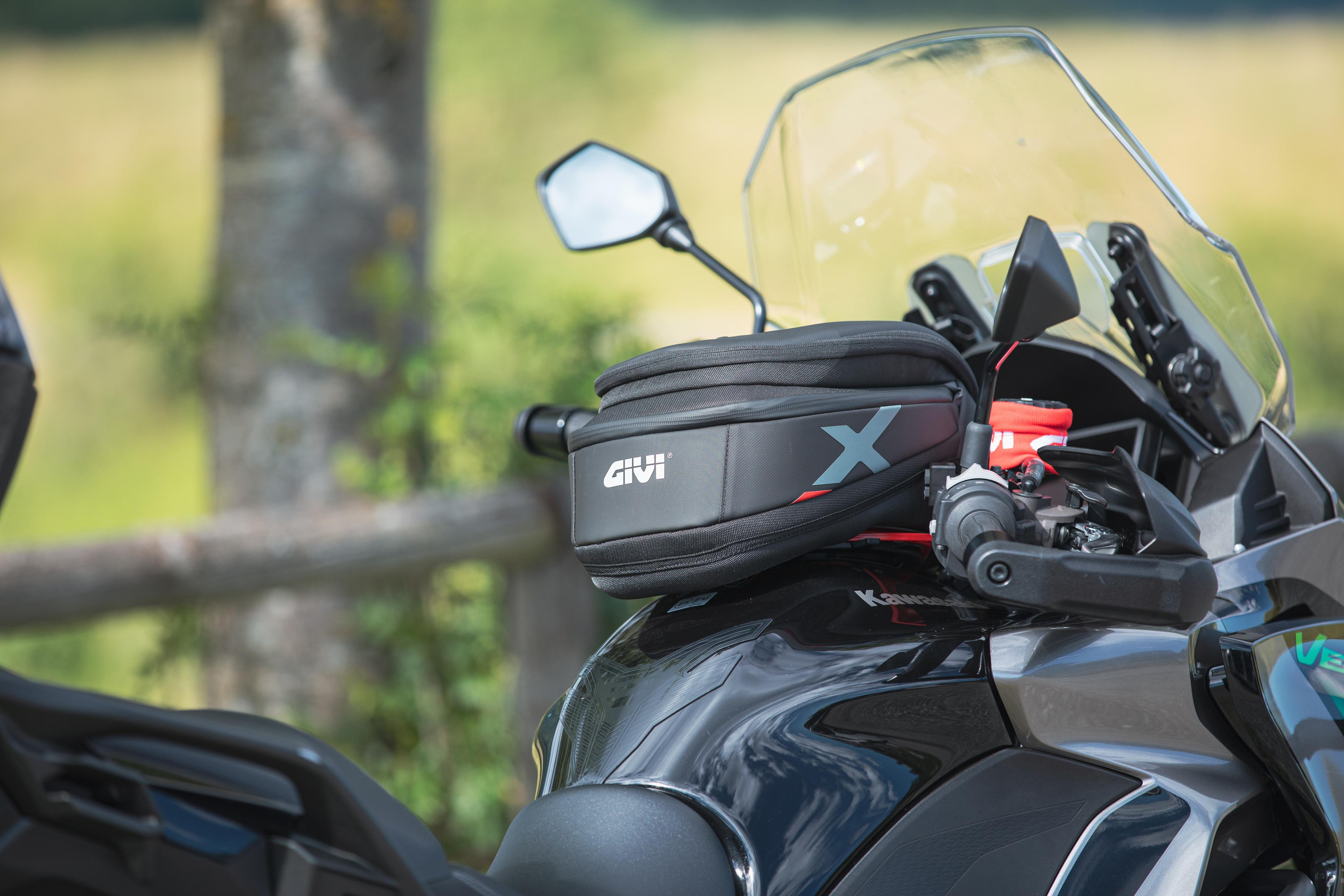 Kawasaki Versys 1100 (25) V49 Touring 011 equipped with XL06B