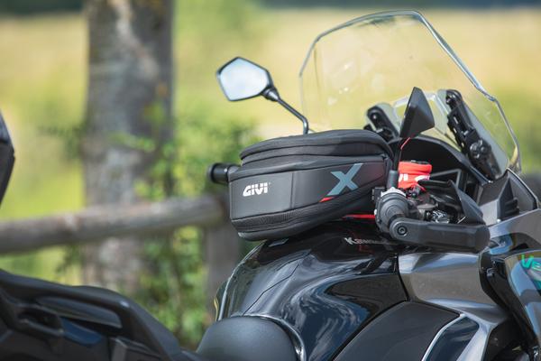 Kawasaki Versys 1100 (25) V49 Touring 011 equipped with XL06B