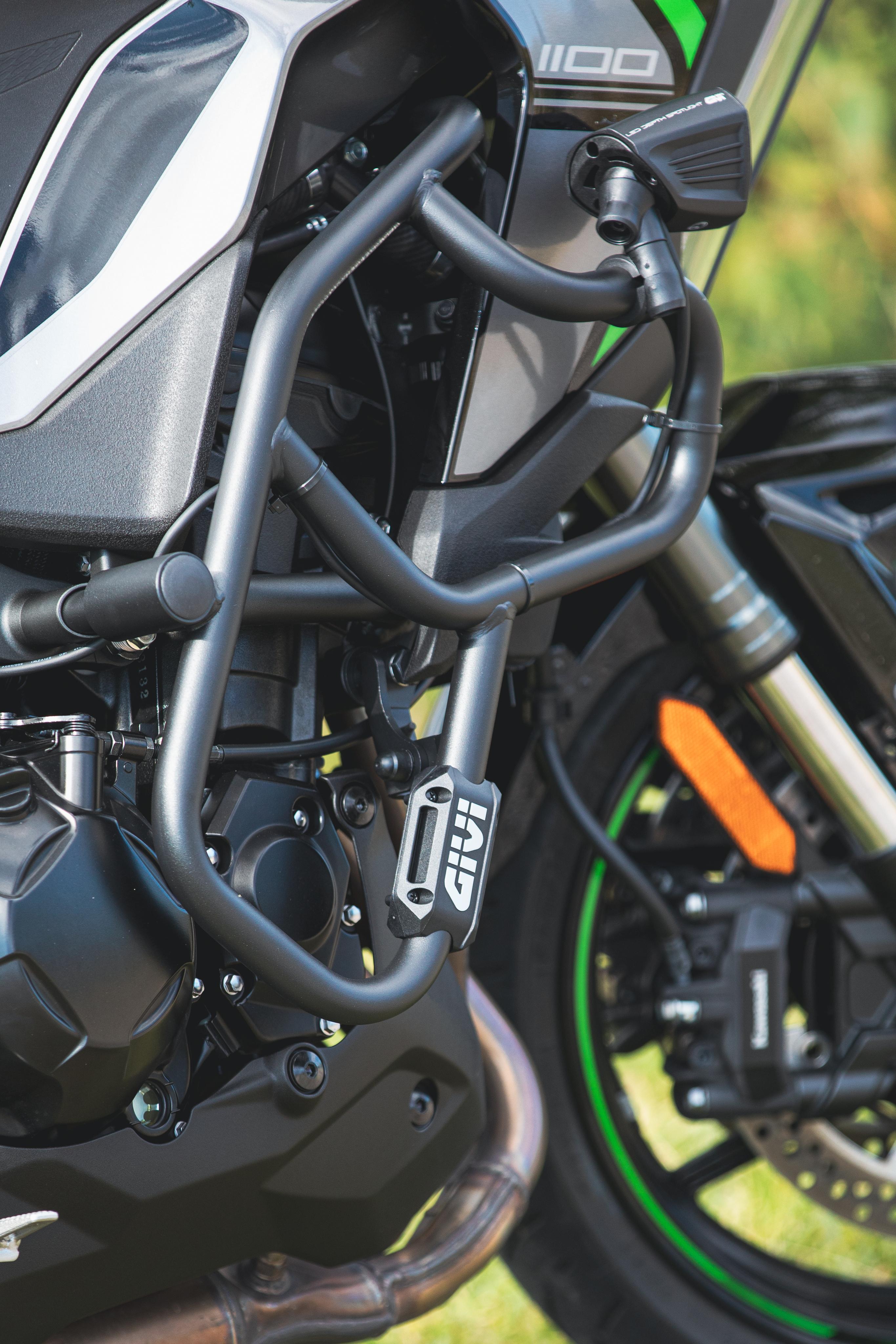 Kawasaki Versys 1100 (25) V49 Touring 012 allestita con TN4126