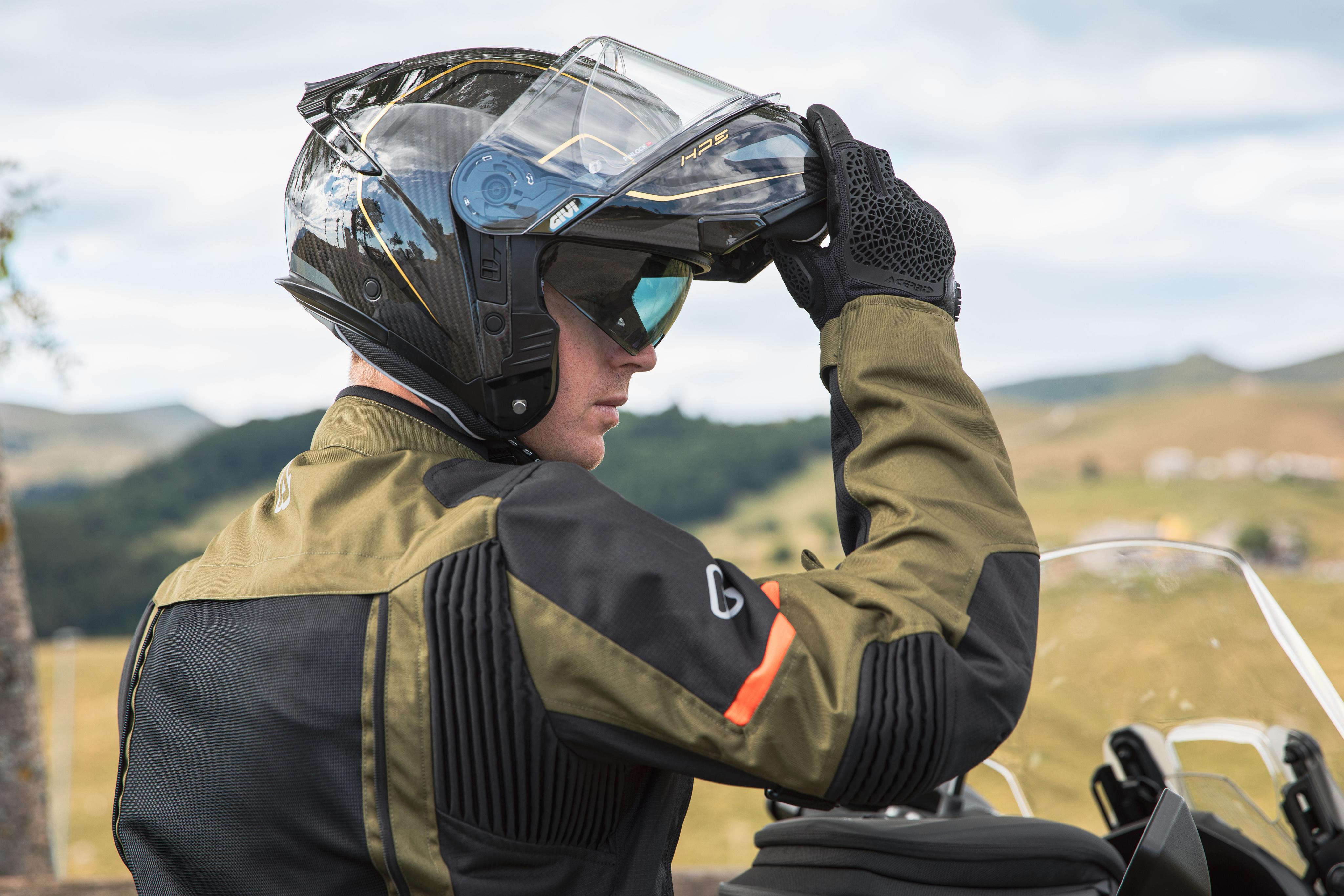 Kawasaki Versys 1100 (25) V49 Touring 073 equipped with HX50DCRBN