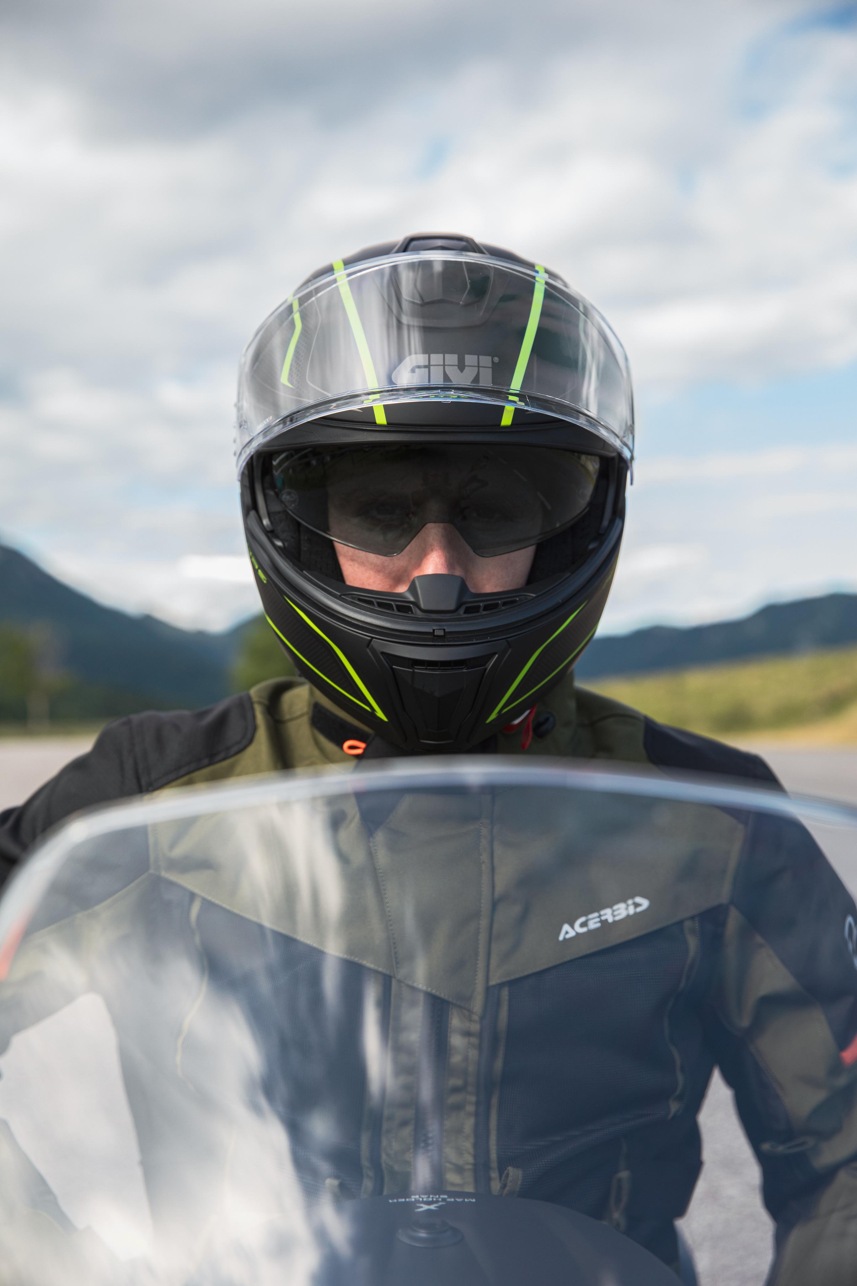 Kawasaki Versys 1100 (25) V49 Touring 081 allestita con HX50FHGBY