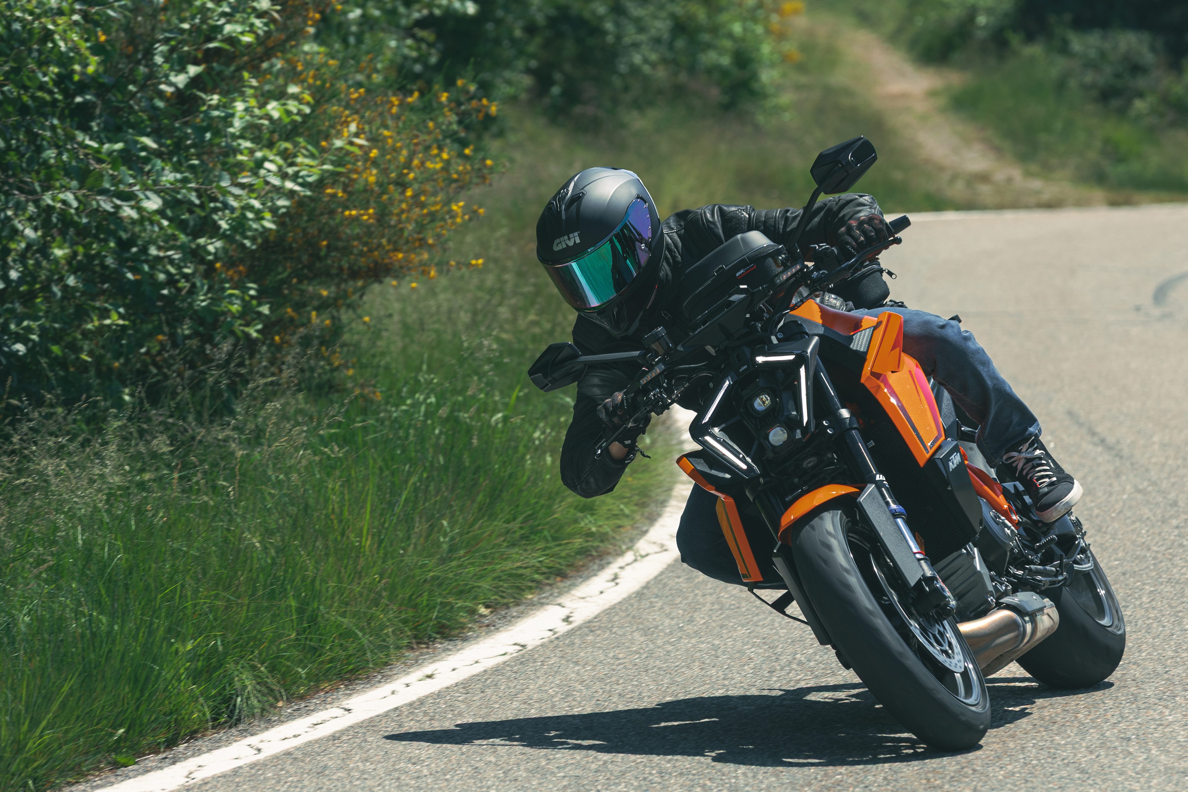 KTM 1390 SUPER DUKE R EVO (25) Caschi Sport 01 74 allestita con H503BN900