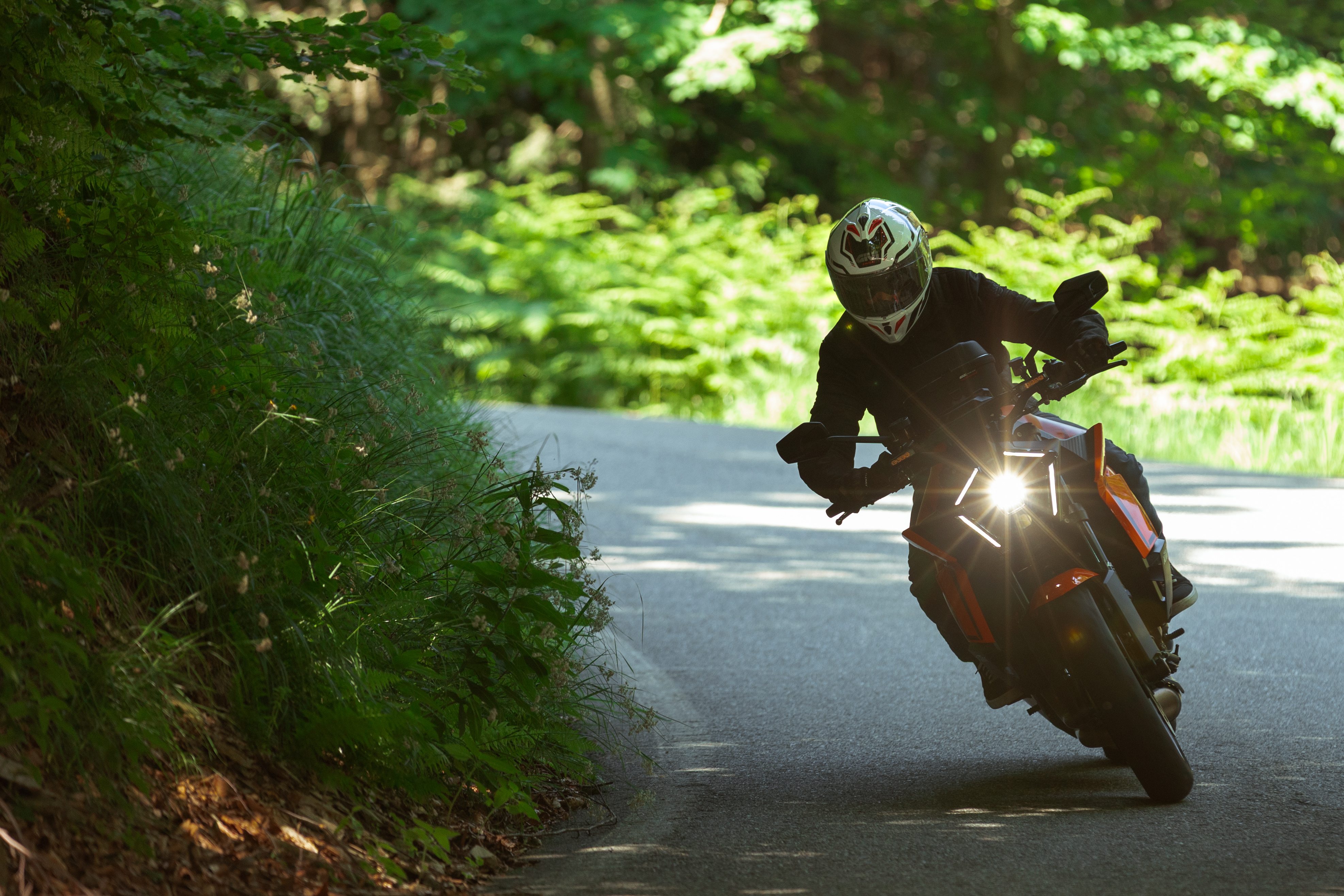KTM 1390 SUPER DUKE R EVO (25) Caschi Sport 01 85 allestita con H503FQSWR