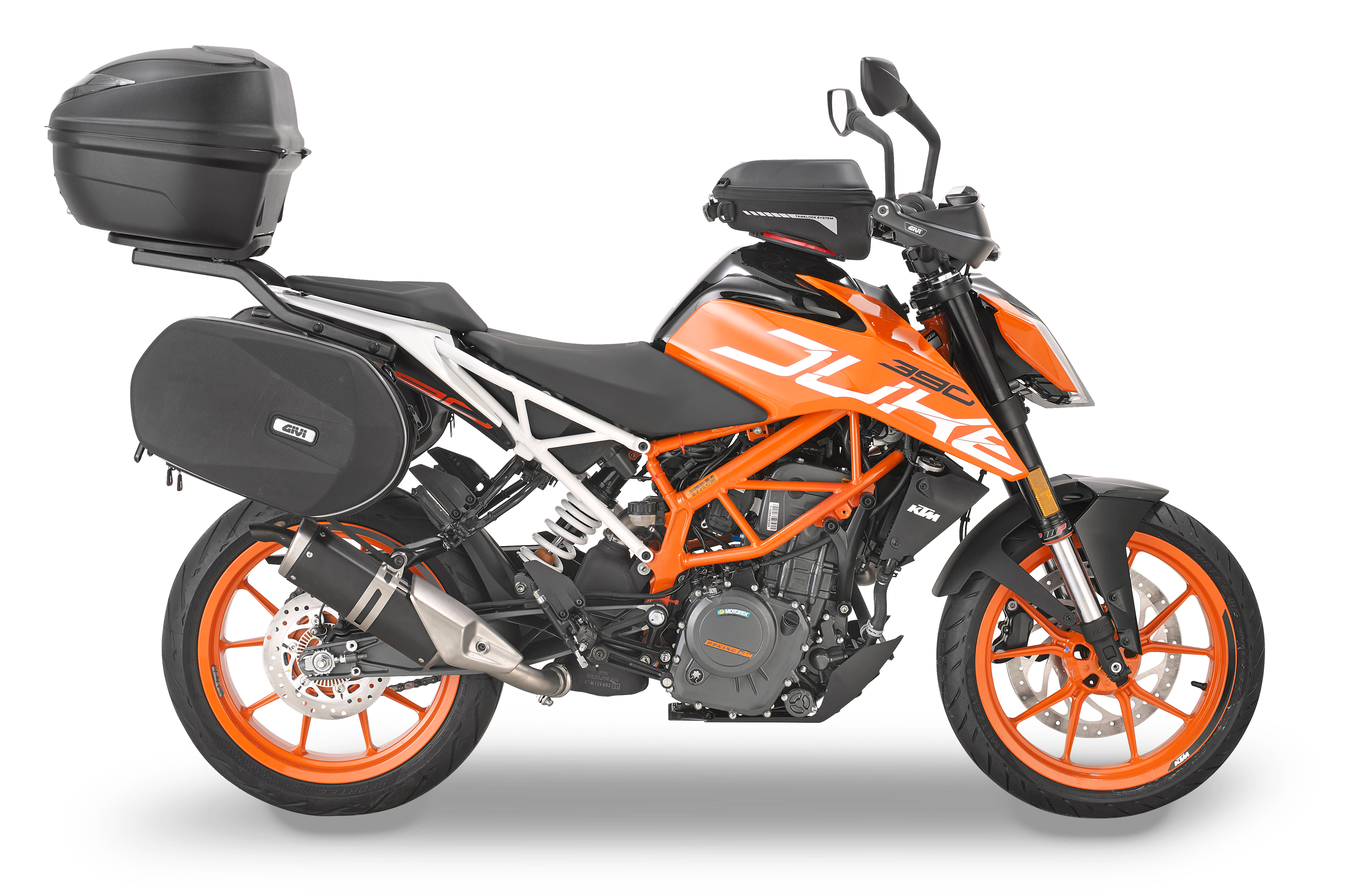 Allestimento GIVI su KTM Duke 125 (17) lato
