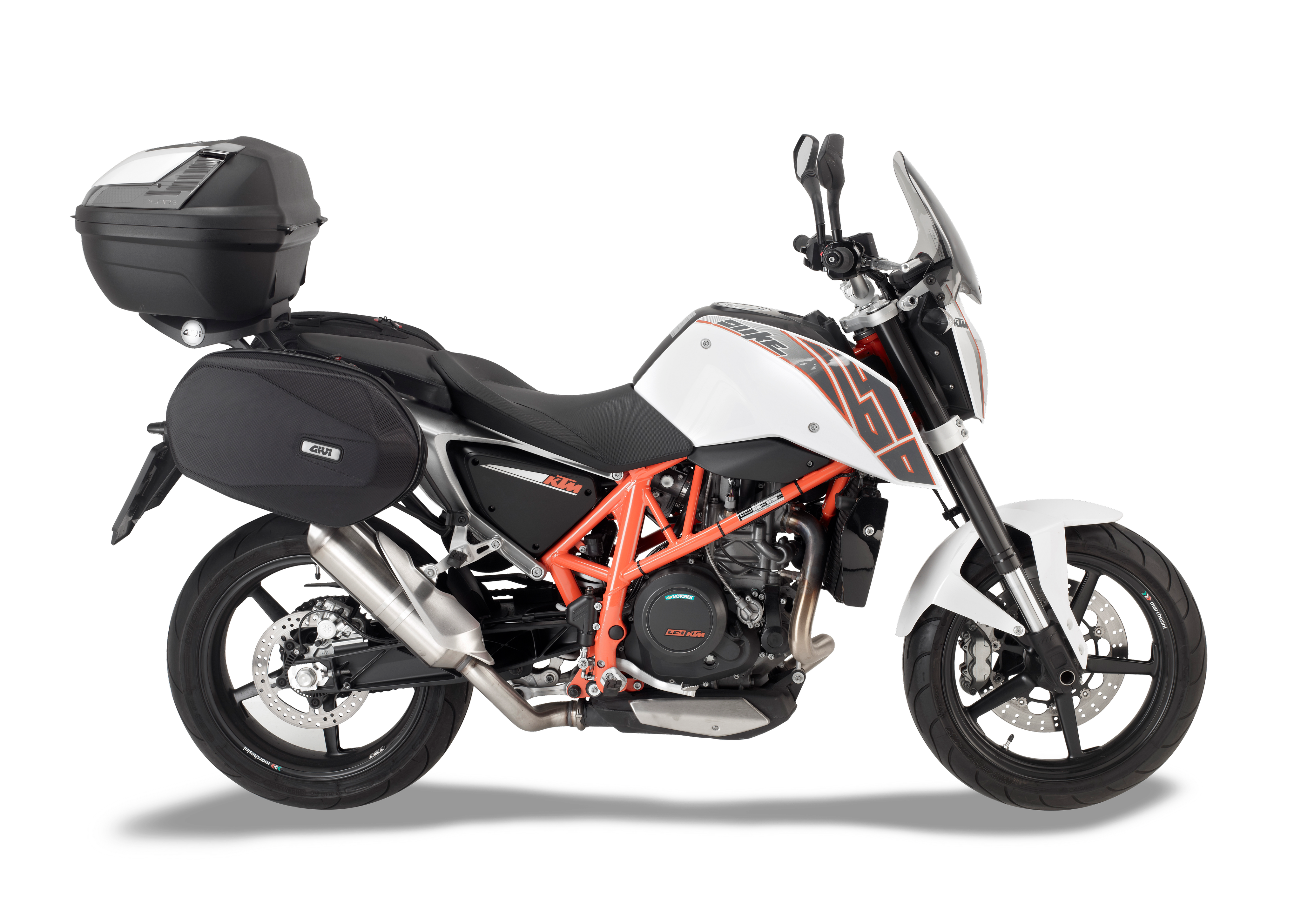 Allestimento GIVI su KTM DUKE 690 (12) lato