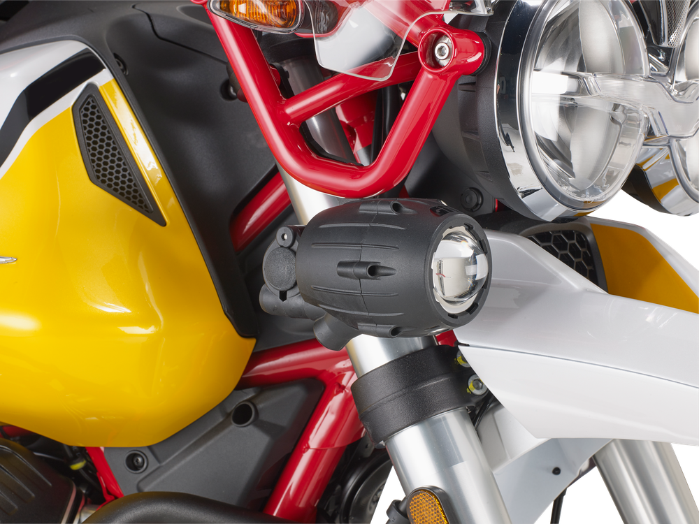 Kit Faretti GIVI LS8203 montata su Moto Guzzi V85 TT (19)