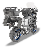 Attacco Laterale GIVI PLR2139 montata su Yamaha Tracer 900 GT (18)
