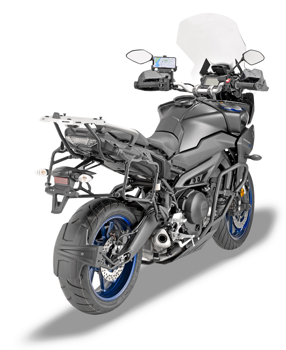 Attacco Laterale GIVI PLR2139 montata su Yamaha Tracer 900 (18)