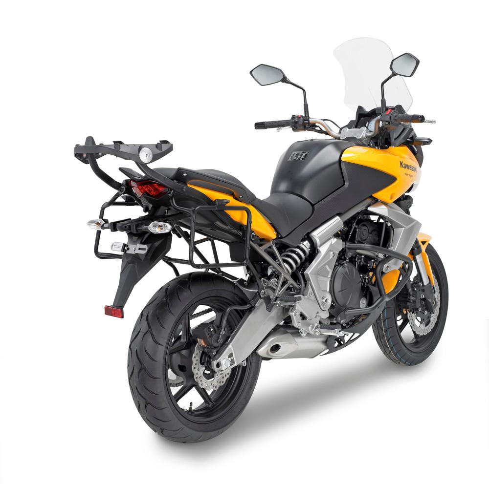 Attacco Laterale GIVI PLR450 montato con 451FZ su Kawasaki Versys 650 (10)