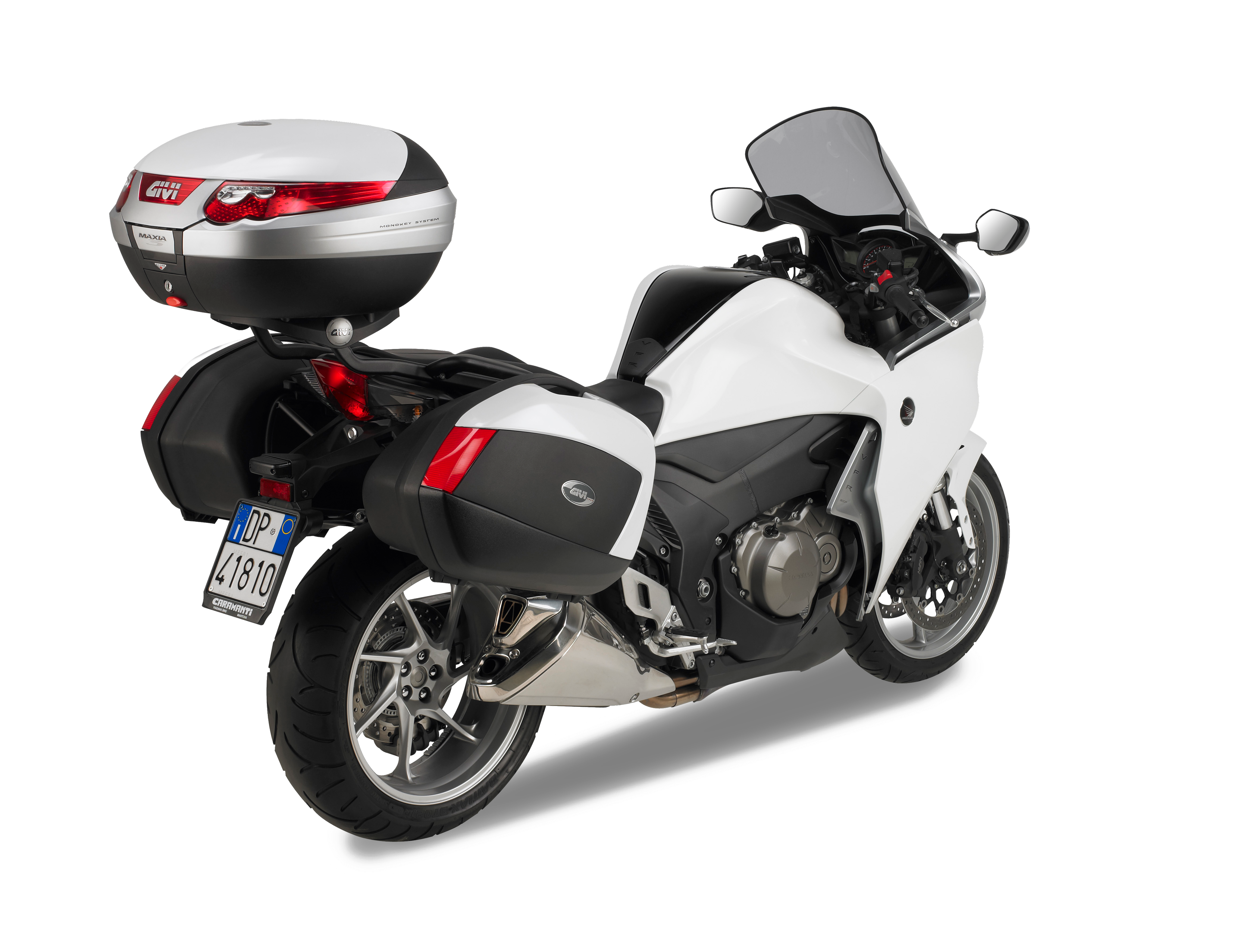 Attacco Laterale GIVI PLX209 montato con 267FZ su Honda VFR 1200 F (10)