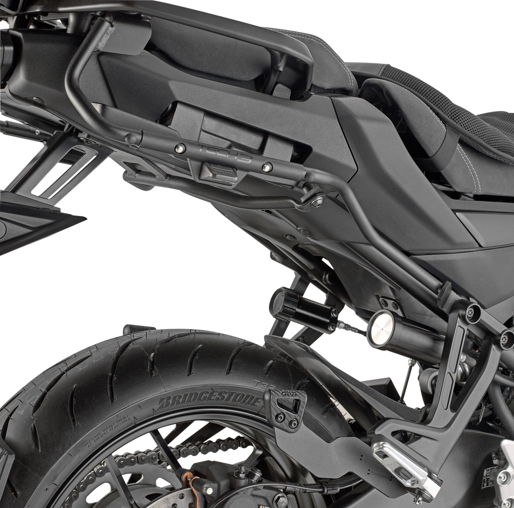 PX2171 dettaglio del portavaligie specifico TECH3 montato su YAMAHA TRACER 9 GT (25)