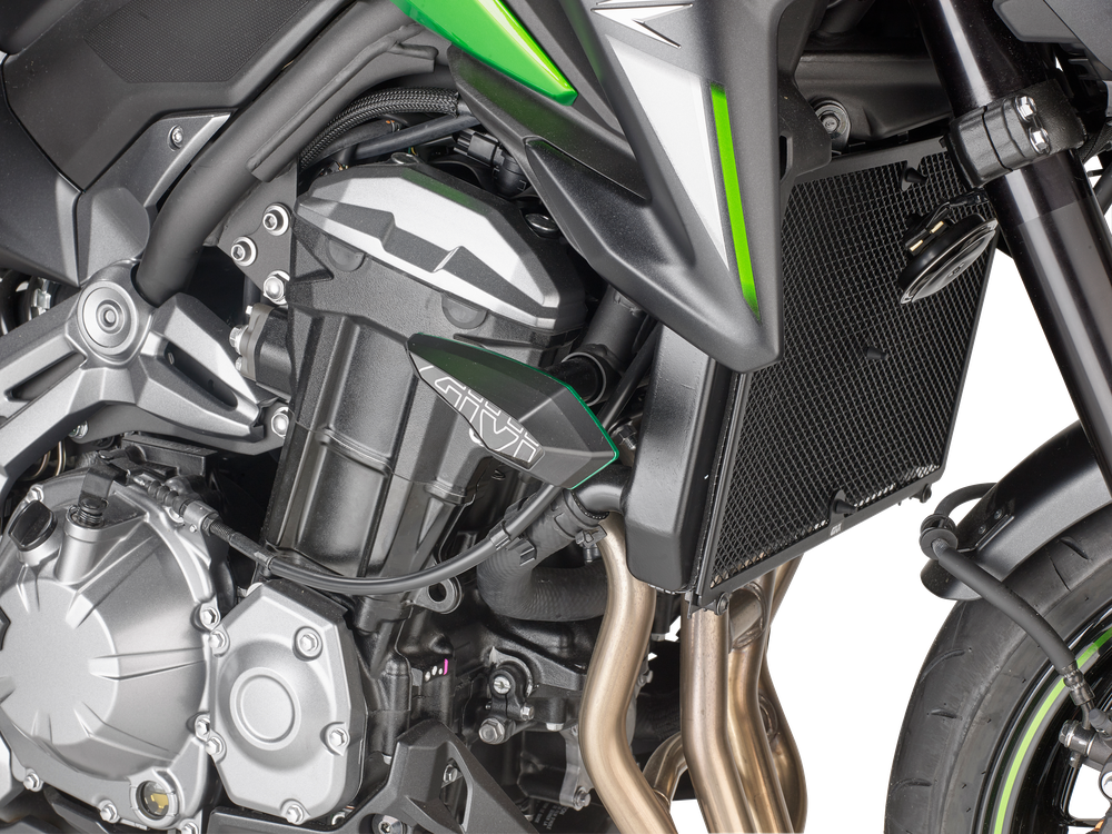 Kit Slider GIVI SLD4118KIT montato con SLD01GR su Kawasaki Z 900 (17)