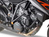 Kit Slider GIVI SLD7709KIT montato con SLD01AL su KTM 1290 Super Duke R (17)